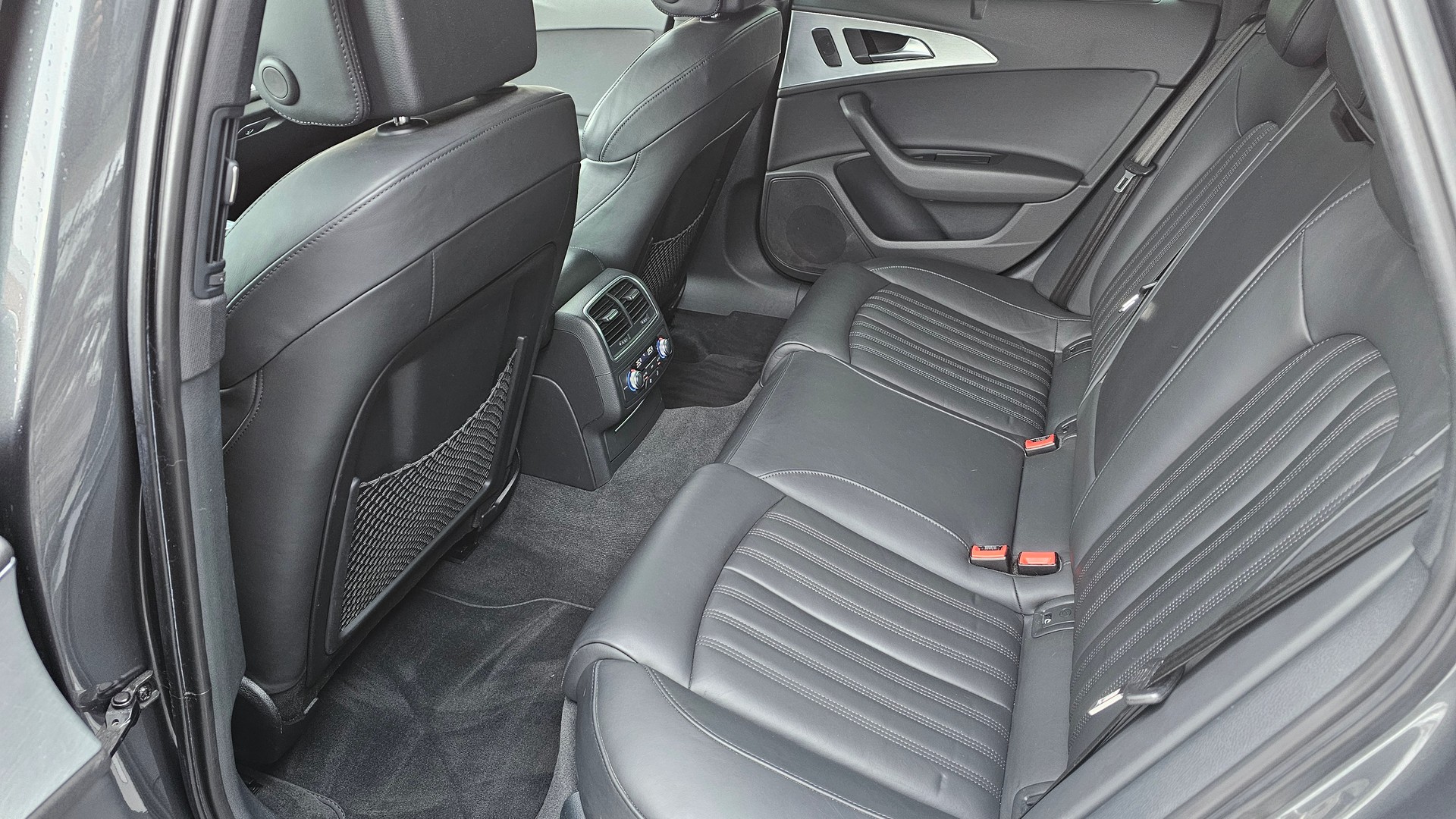 AUDI A6 Avant 2.0 TFSI S Line-image-10