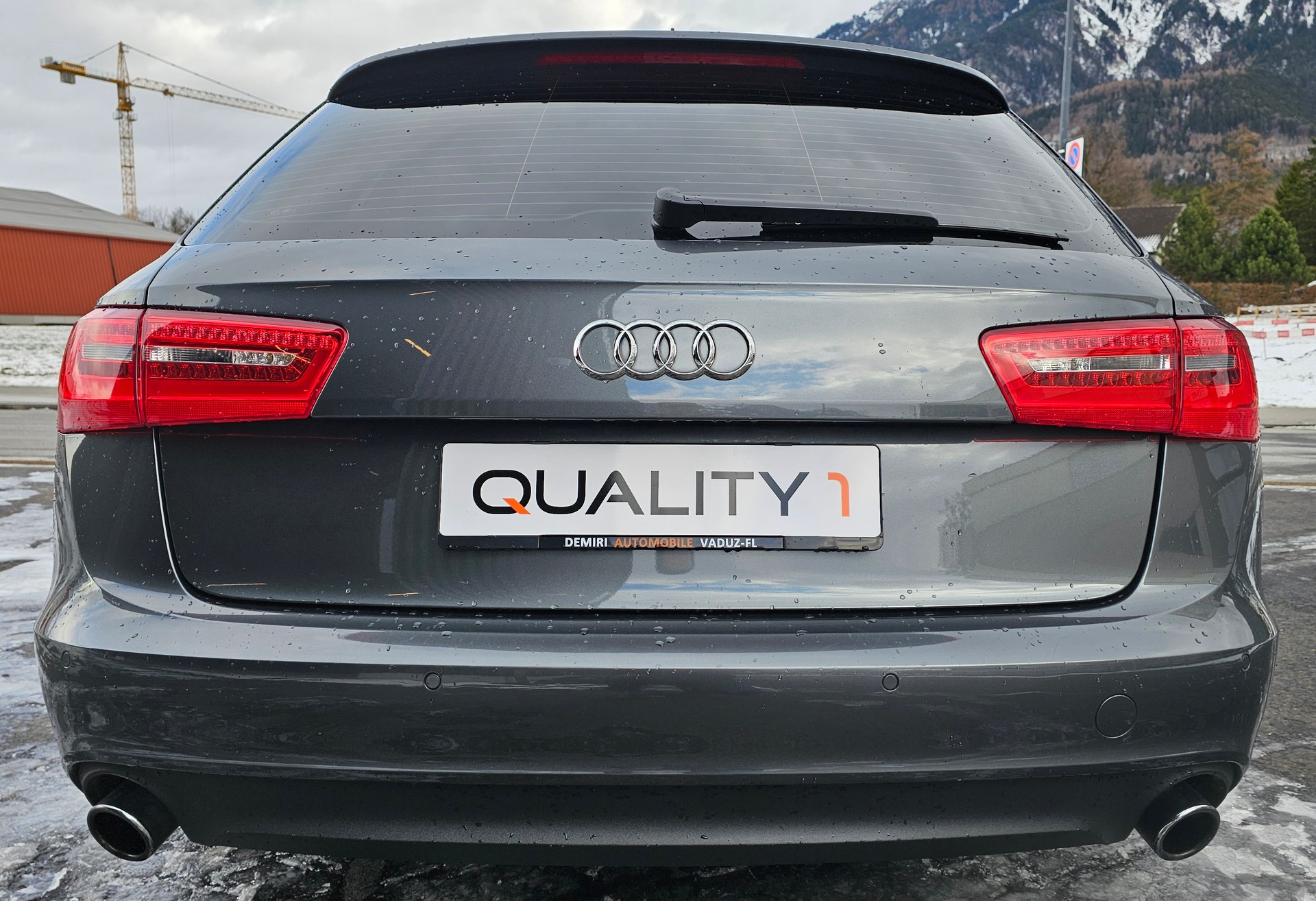 AUDI A6 Avant 2.0 TFSI S Line-image-7