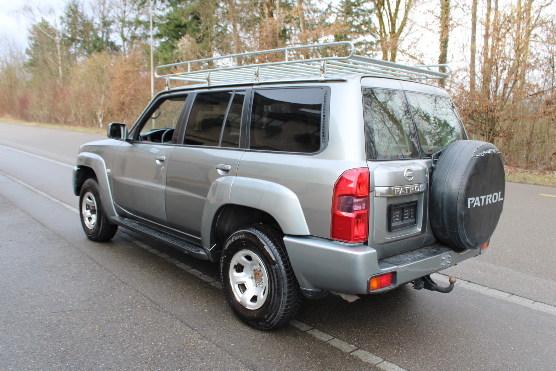 NISSAN Patrol 3.0 Di Luxury Wagon-showroom-element-1