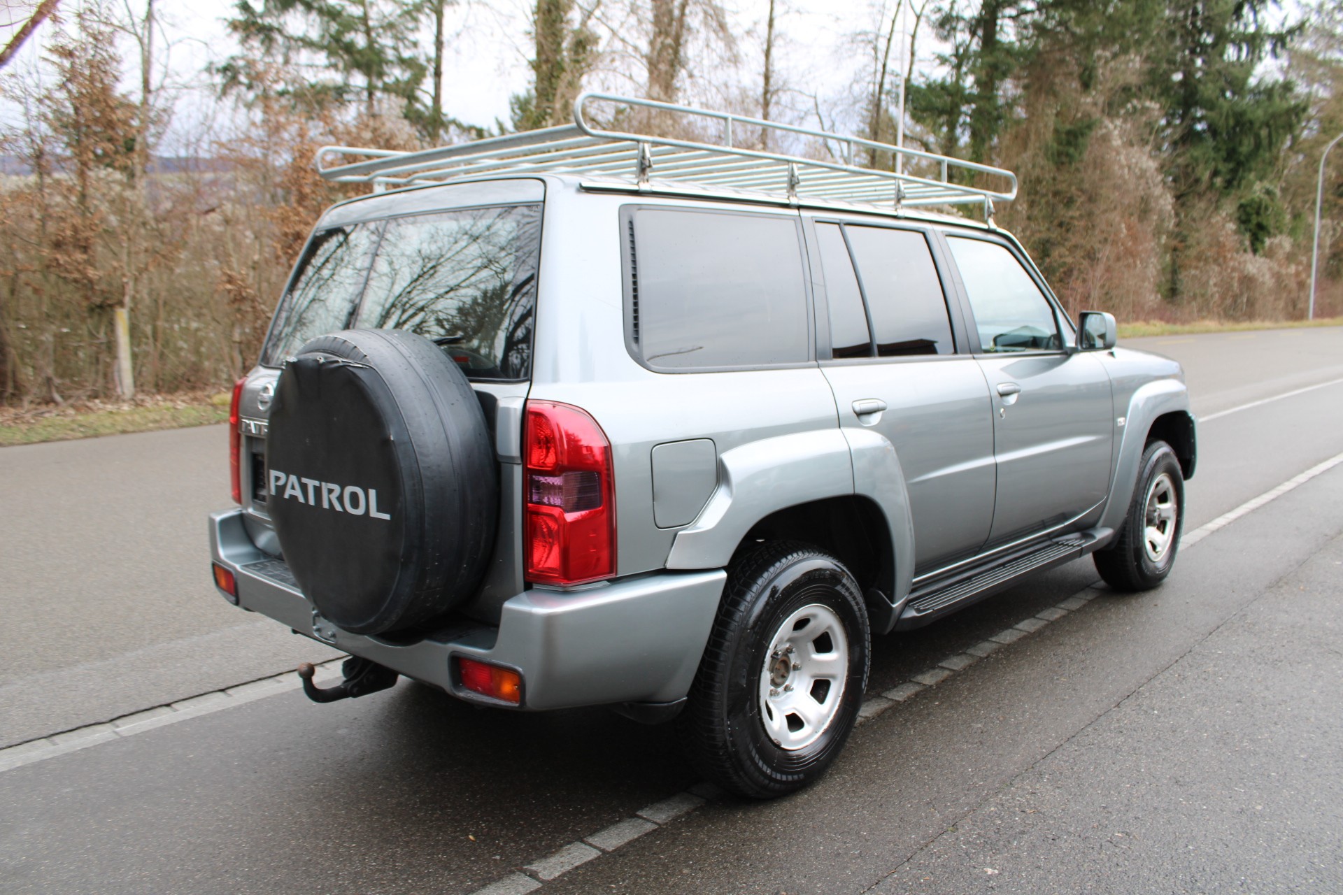 NISSAN Patrol 3.0 Di Luxury Wagon-showroom-element-3