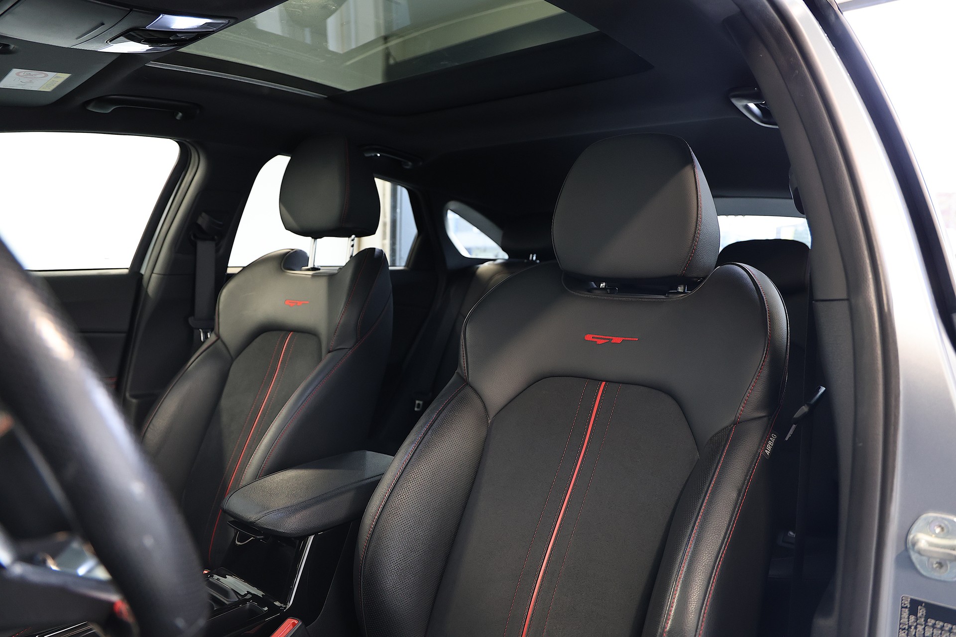 KIA ProCeed 1.6 T-GDi GT DCT-image-6