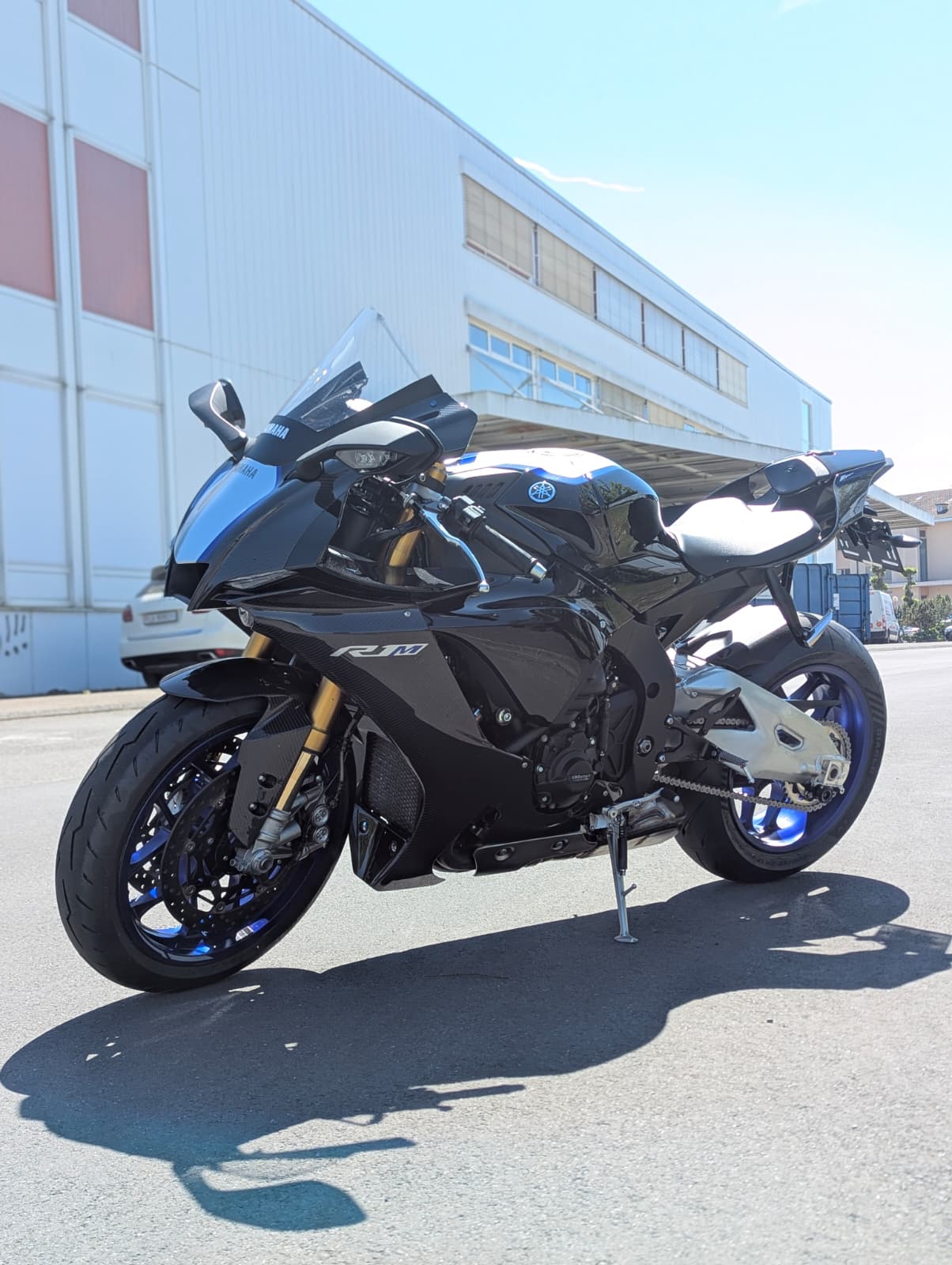 YAMAHA YZF-R1 M ABS-image-4