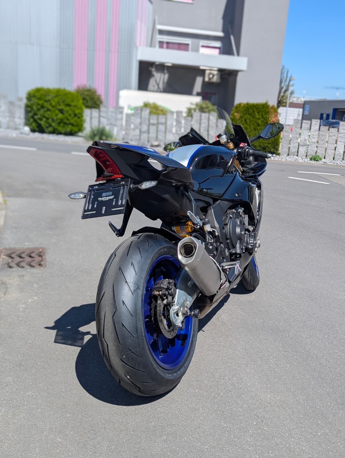 YAMAHA YZF-R1 M ABS-image-2