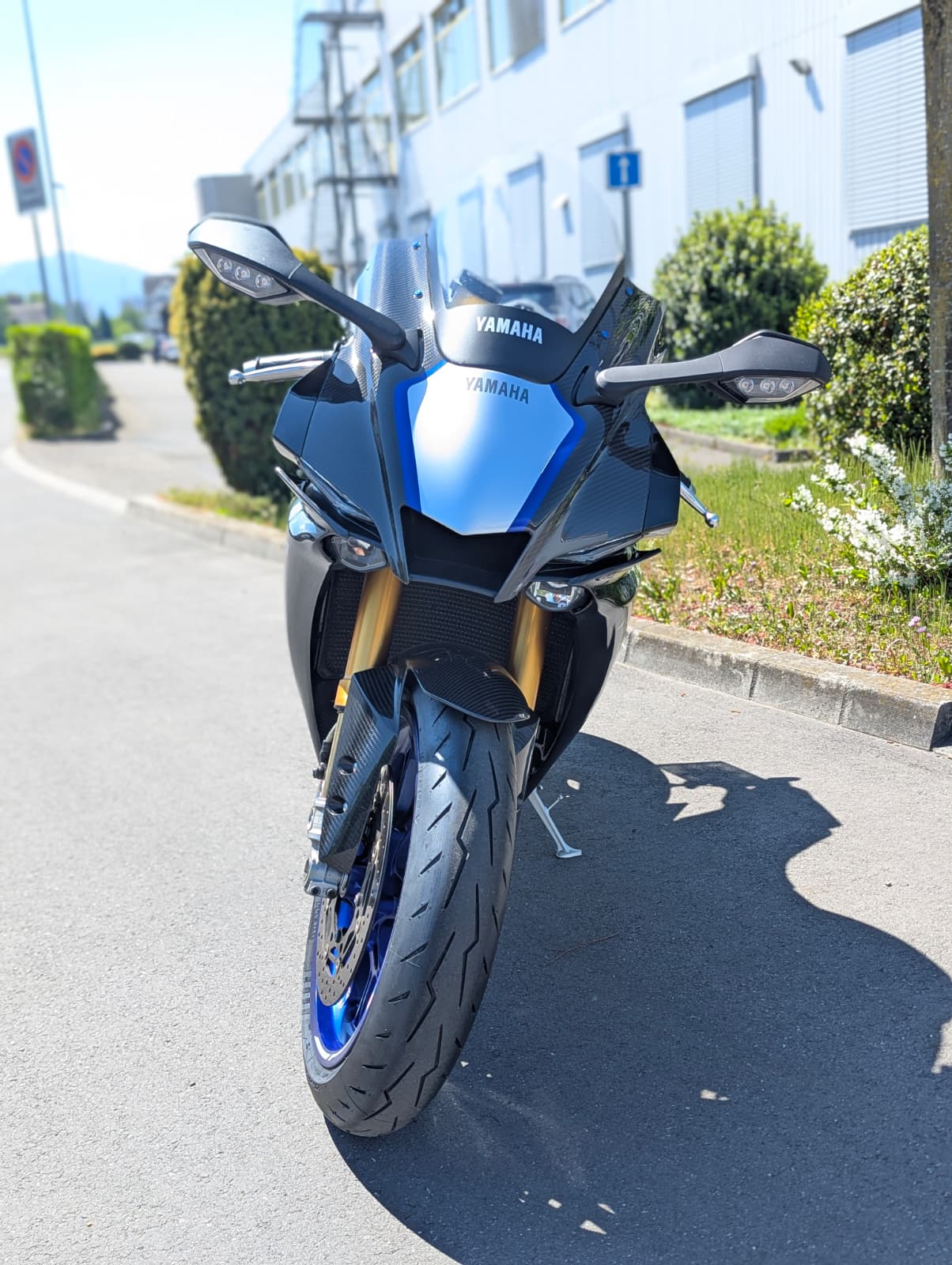 YAMAHA YZF-R1 M ABS-image-5