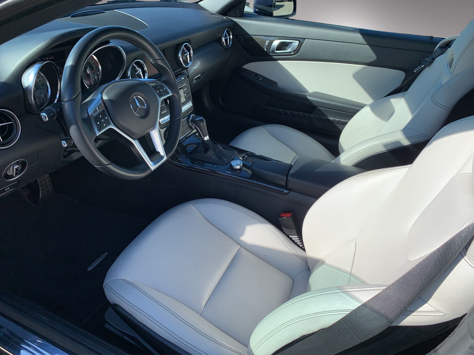 MERCEDES-BENZ SLK-CLASS R172 Cabriolet SLK-image-5
