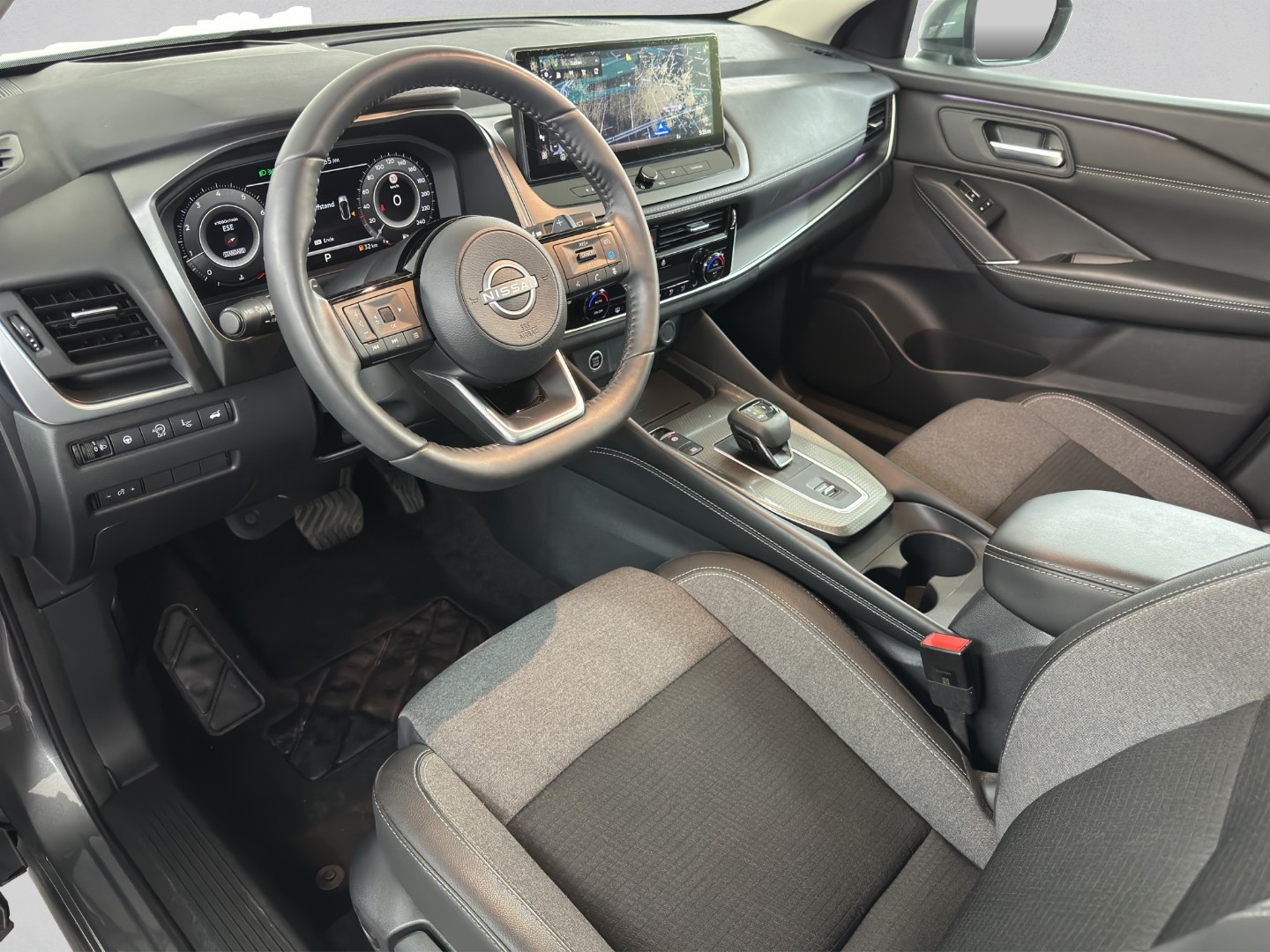 NISSAN Qashqai 1.3 DIG-T MHEV N-Connecta Xtronic-image-7