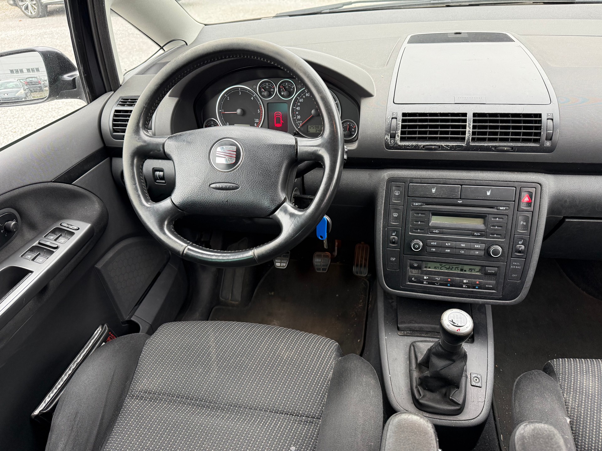 SEAT Alhambra 1.9 TDI Sport 4x4-image-8