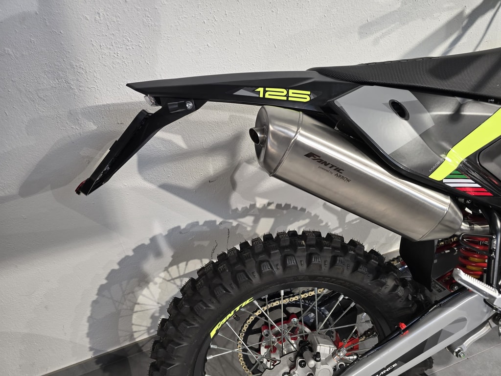 FANTIC Enduro 125 Performance-image-4