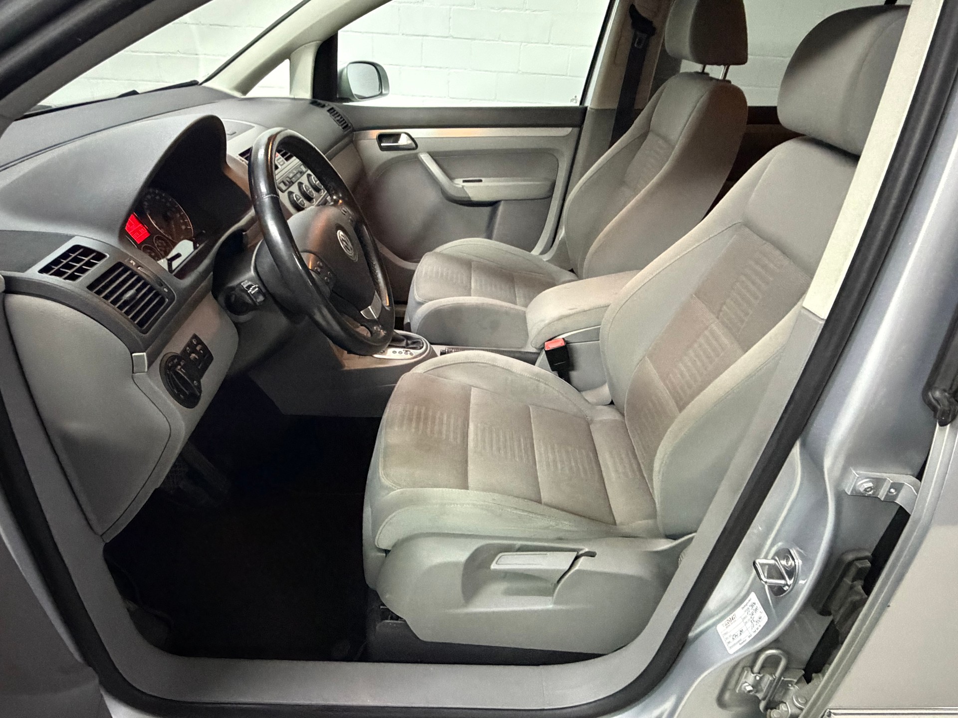 VW Touran 1.4 TSI Highline DSG-image-7
