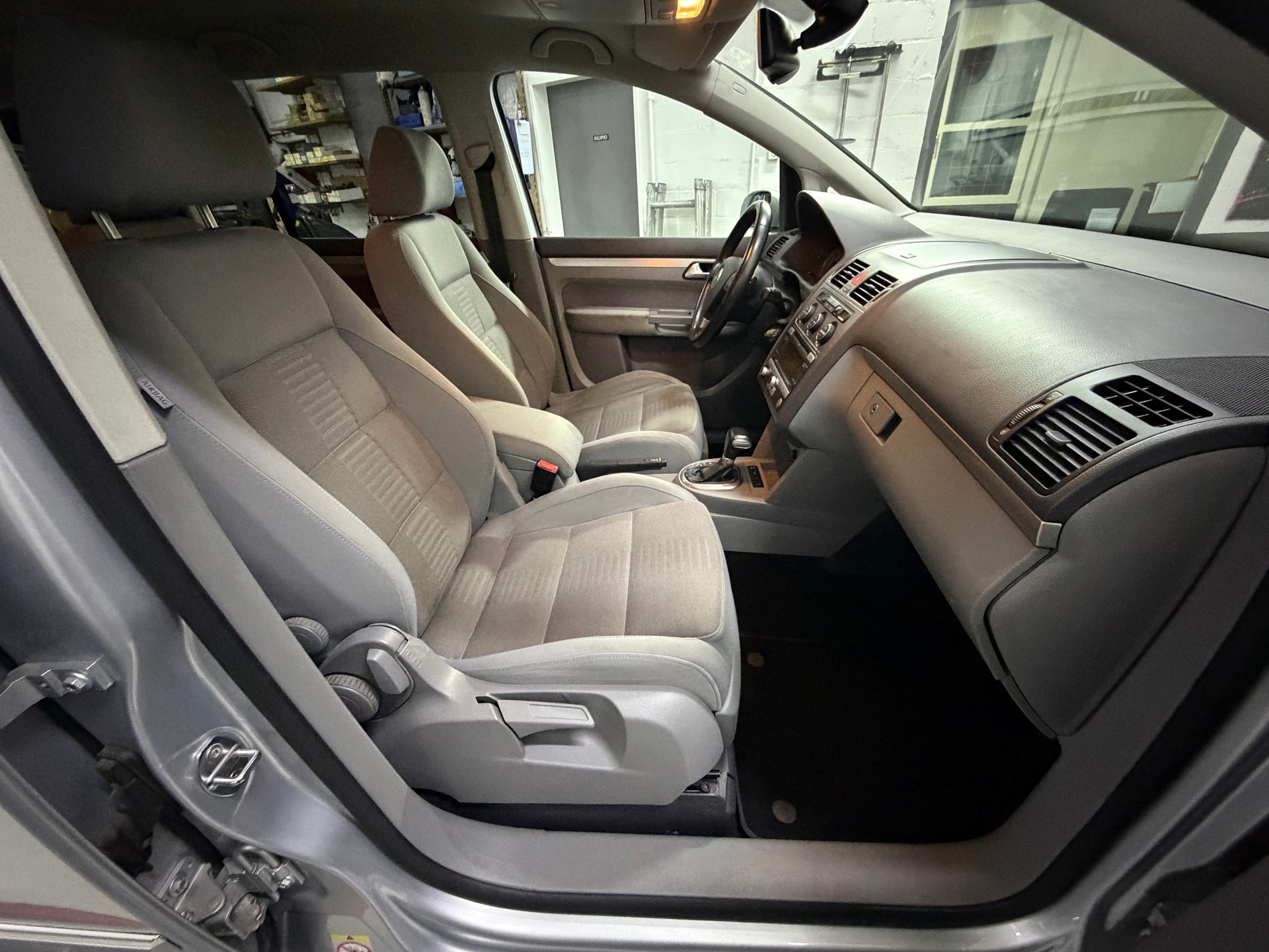VW Touran 1.4 TSI Highline DSG-image-10