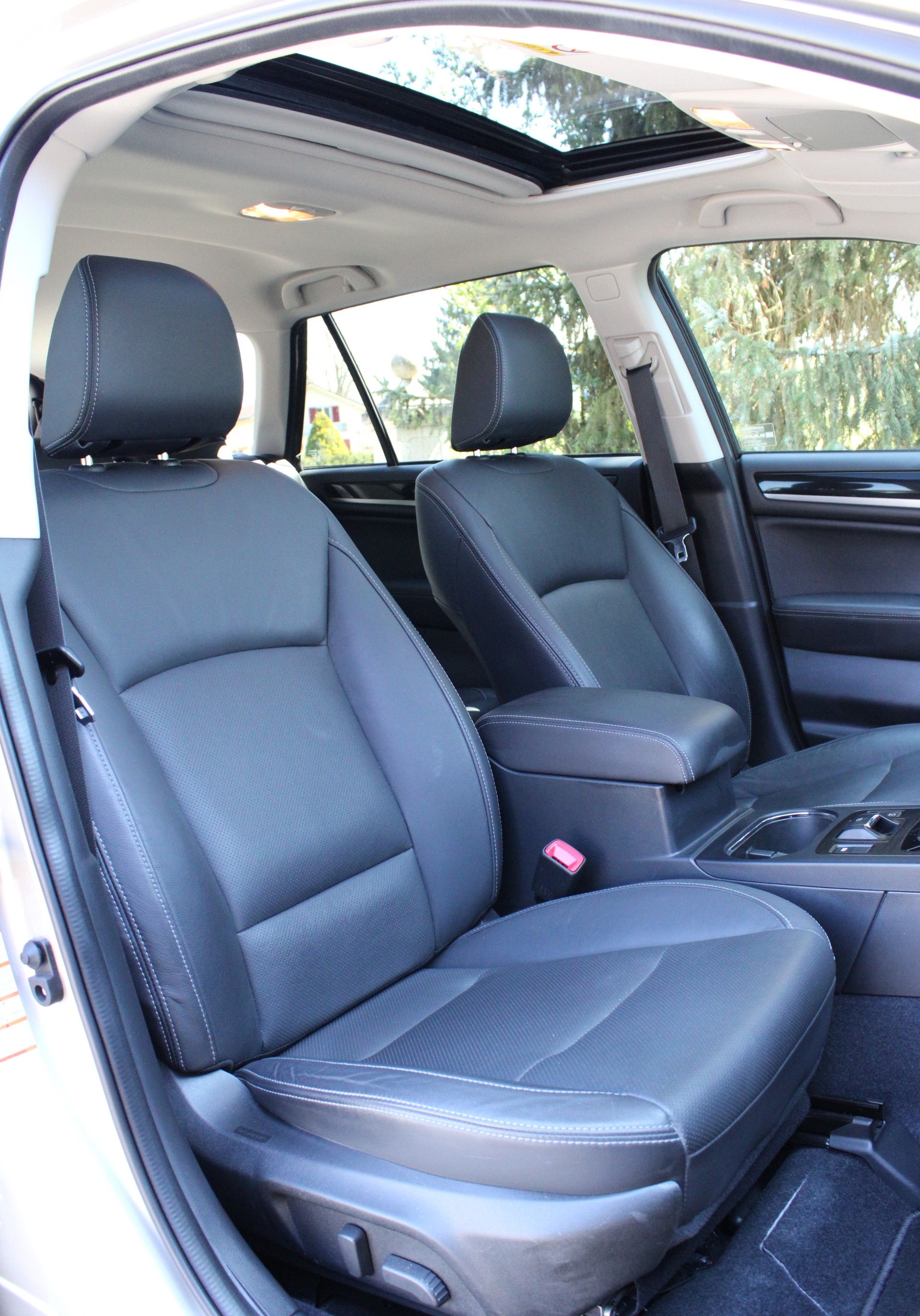 SUBARU Outback 2.5i Luxury AWD Lineartronic-image-12
