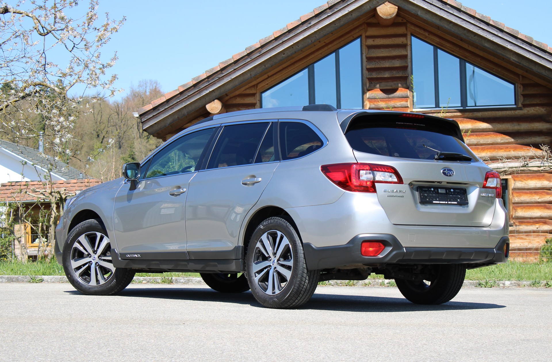 SUBARU Outback 2.5i Luxury AWD Lineartronic-image-6