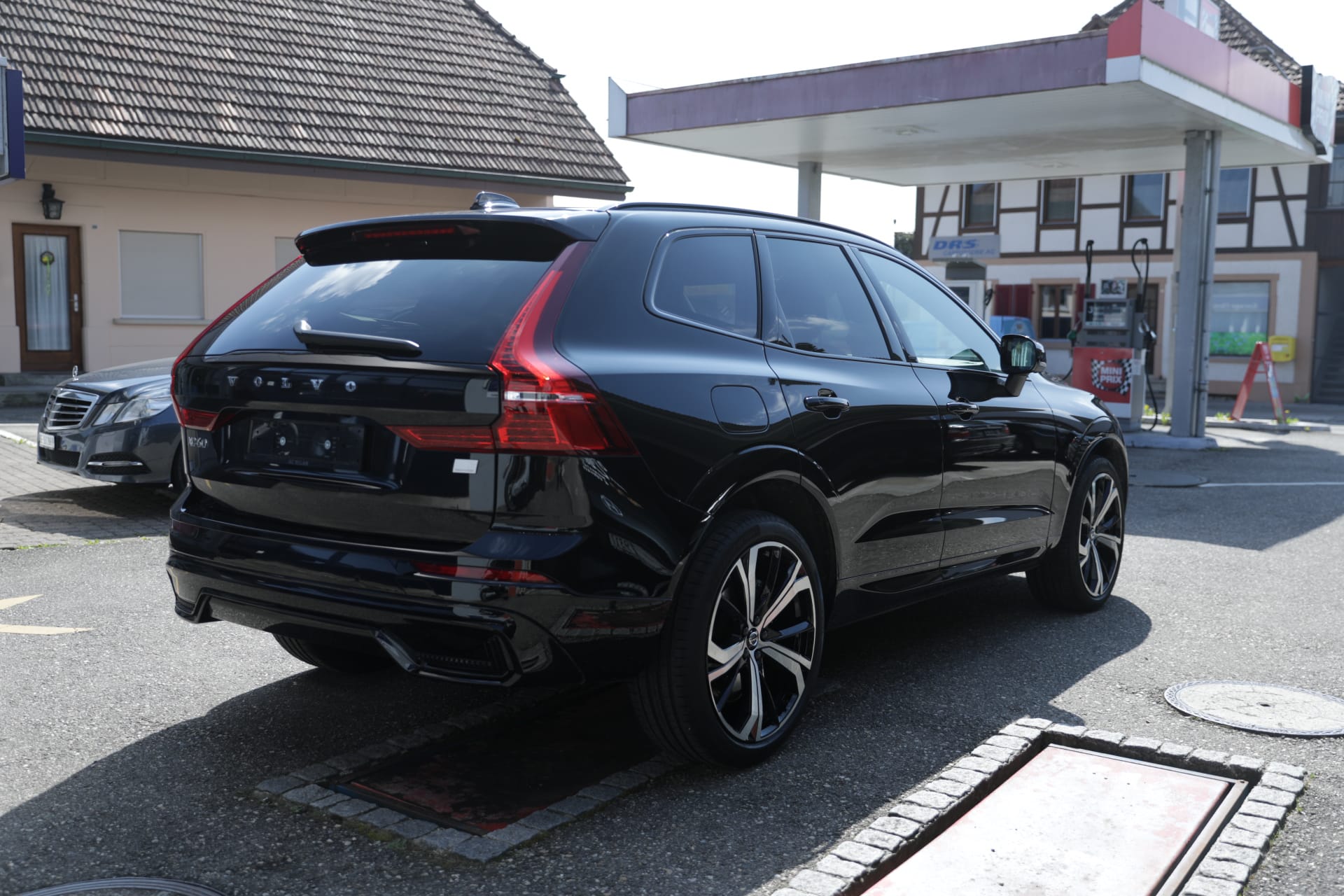 VOLVO XC60 T6 eAWD PluginHybrid Xcentric Geartronic-image-5