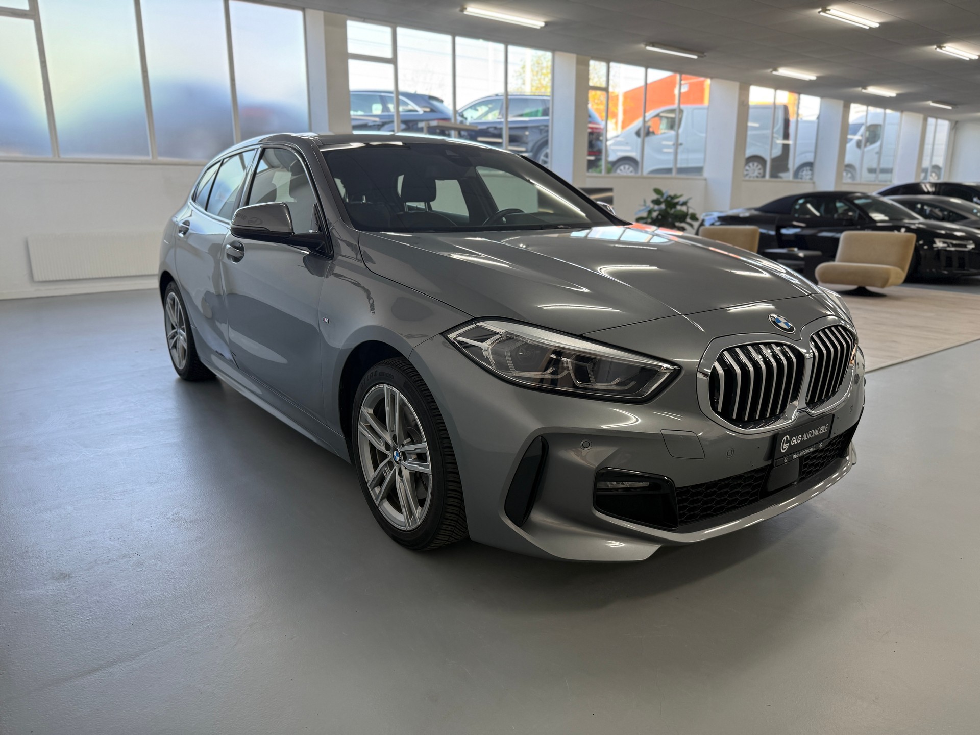BMW 118i M Sport Steptronic-showroom-element-2