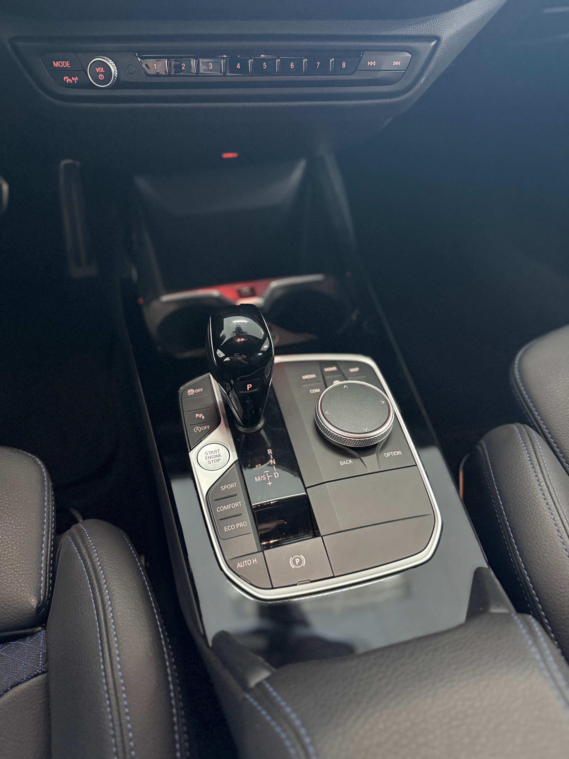 BMW 118i M Sport Steptronic-image-11