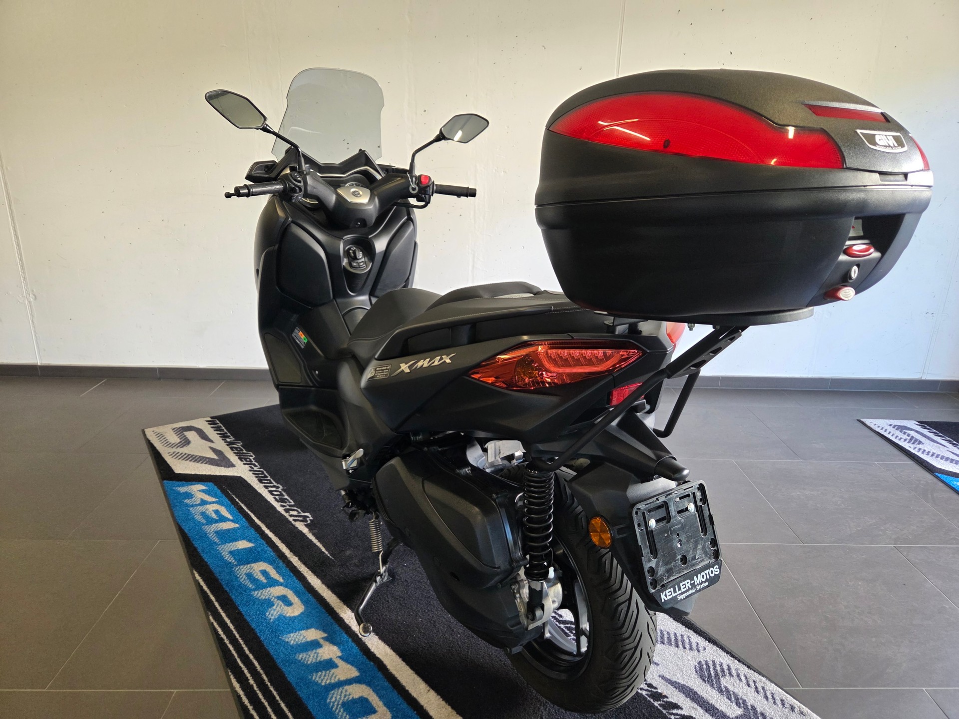 YAMAHA X-Max CZD 300 ABS-showroom-element-3