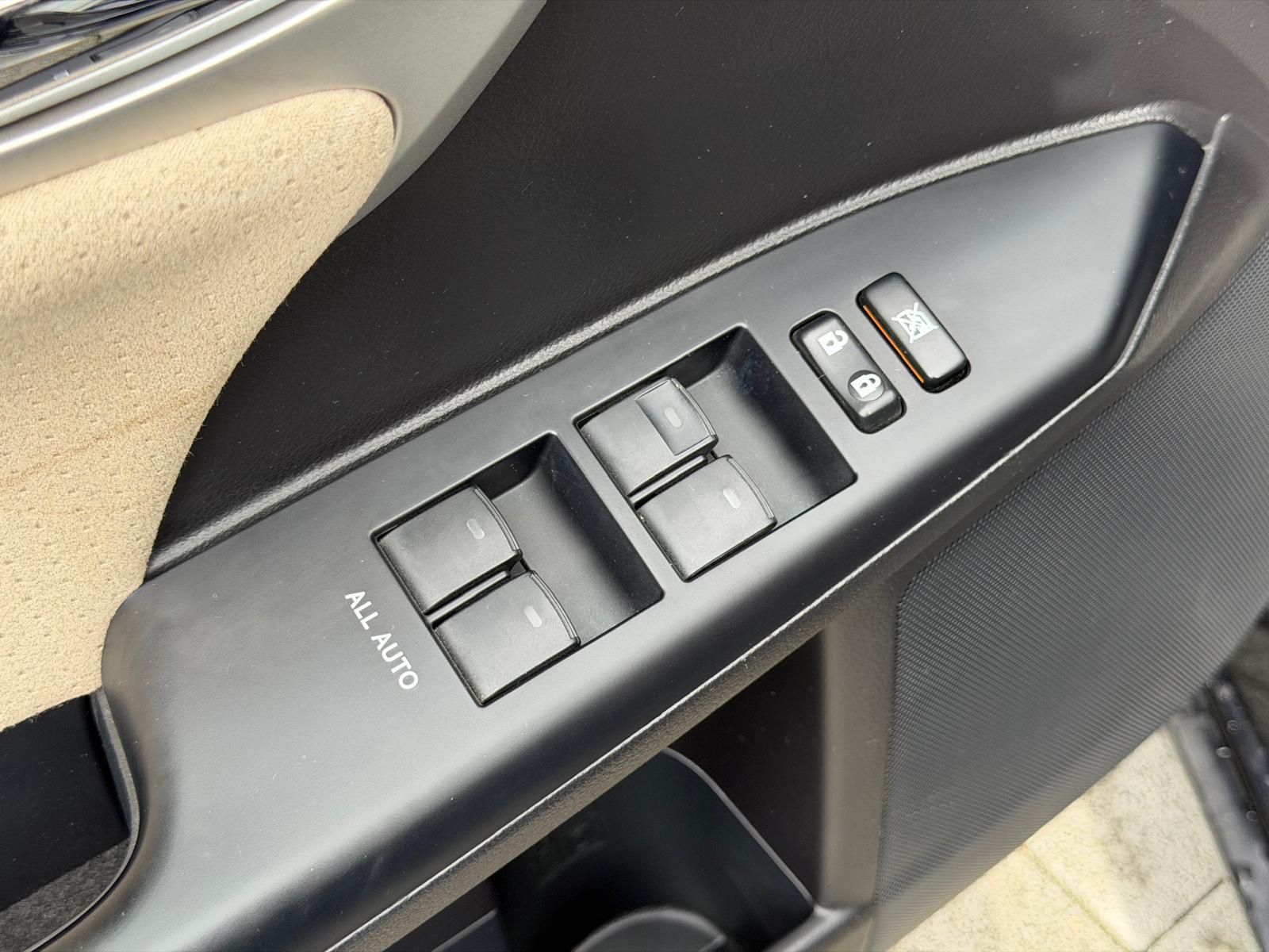 LEXUS CT 200h Comfort-image-20