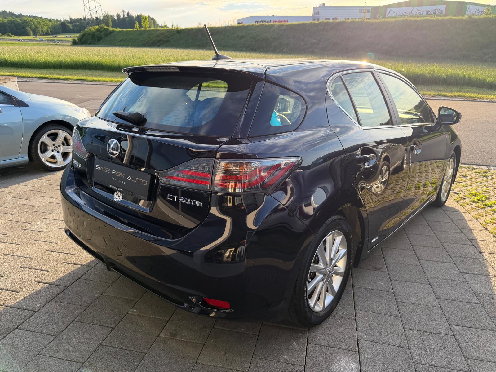LEXUS CT 200h Comfort-image-6