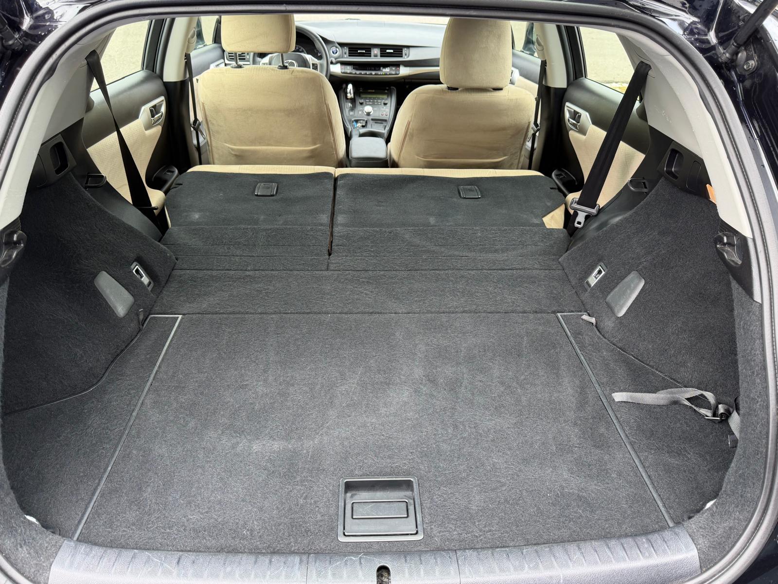 LEXUS CT 200h Comfort-image-23