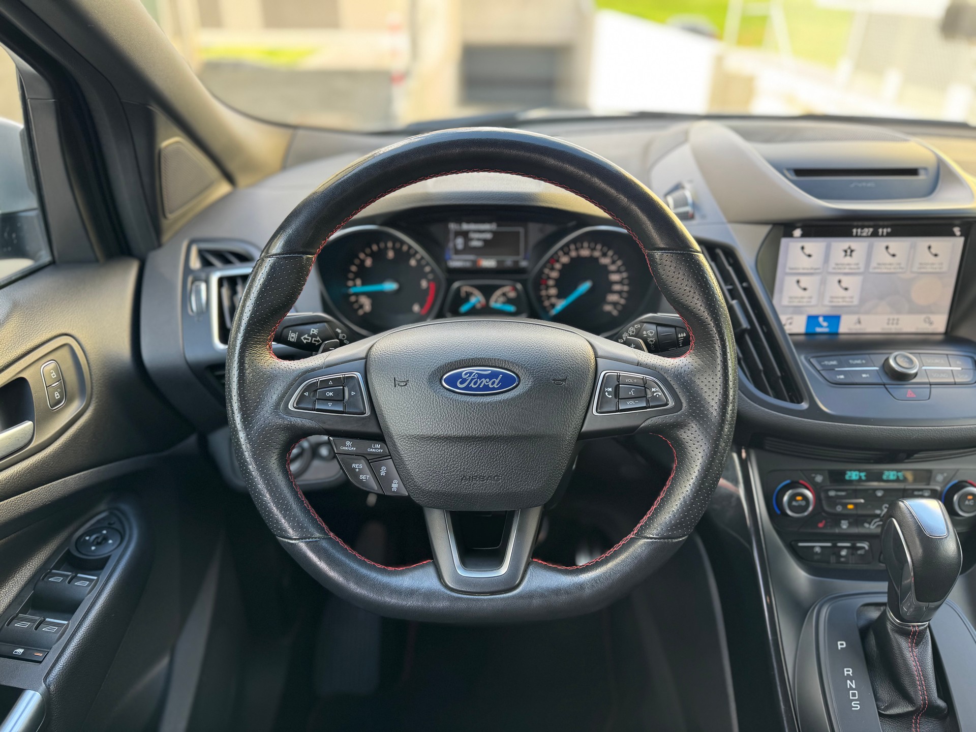 FORD Kuga 2.0 TDCi ST Line High 4WD PowerShift-image-11