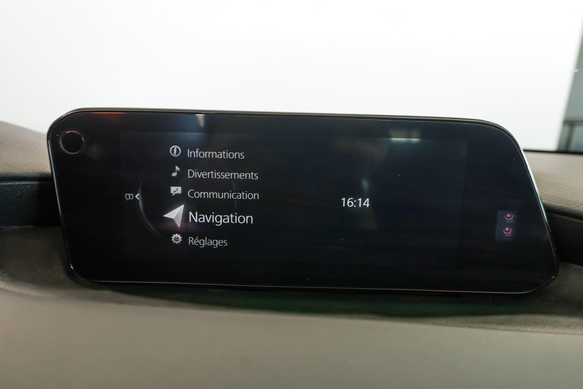 MAZDA 3 Hatchback SKYACTIV-X M Hybrid 186 Homura-image-11