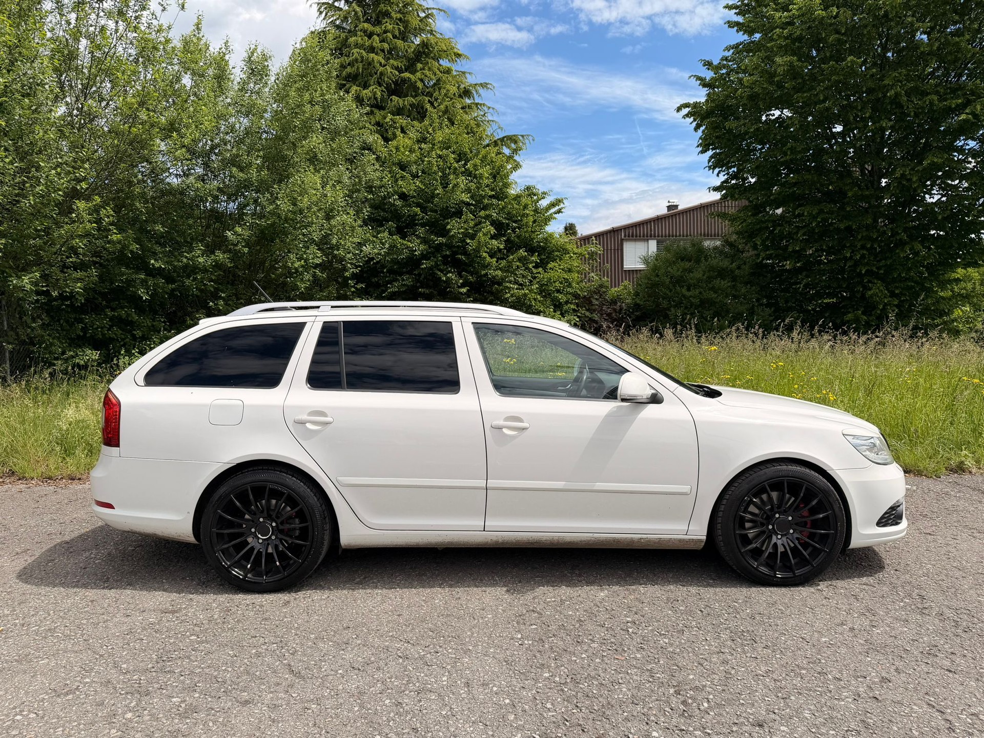SKODA Octavia Combi 2.0 TSI RS-image-7