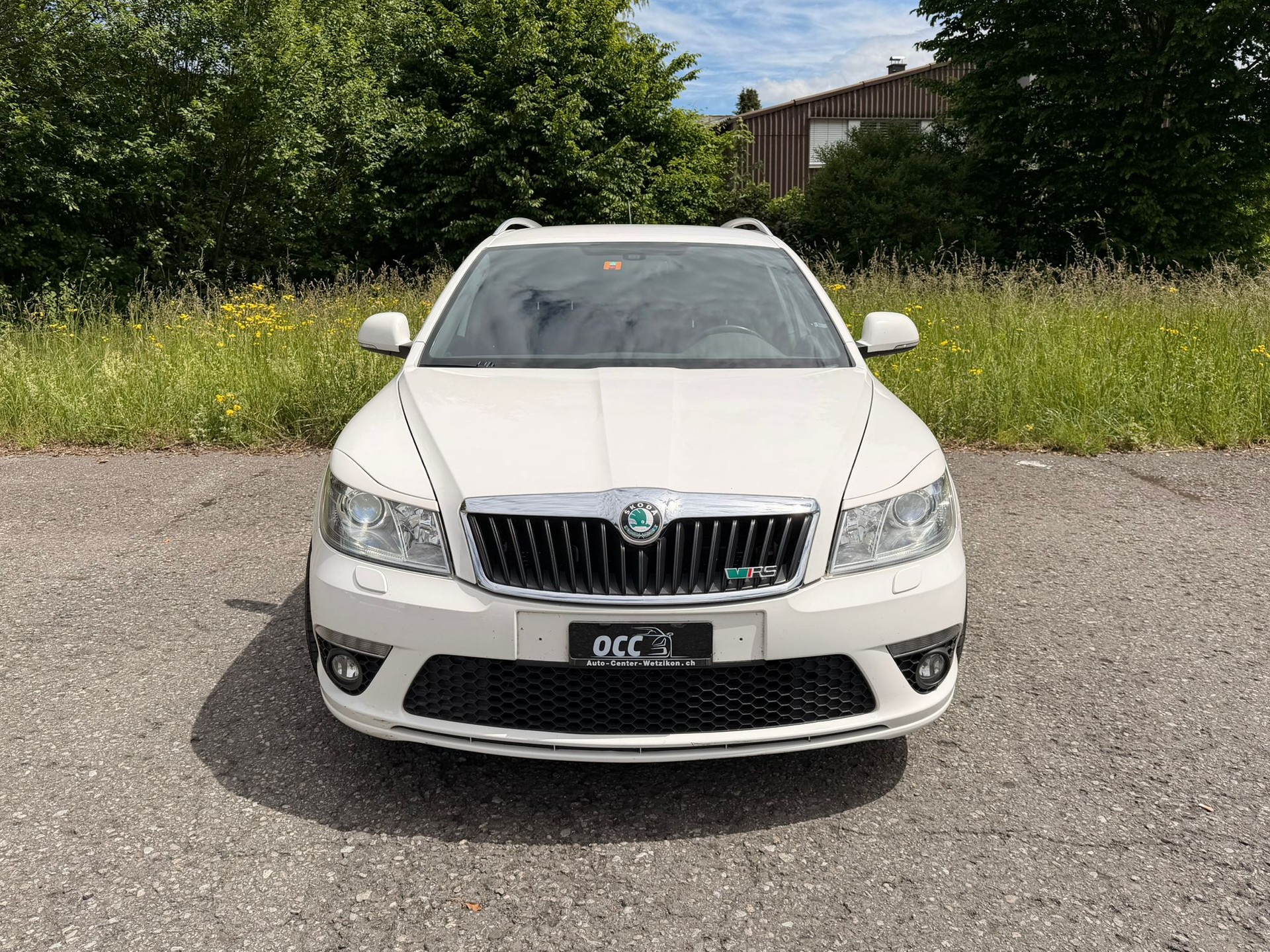 SKODA Octavia Combi 2.0 TSI RS-image-1