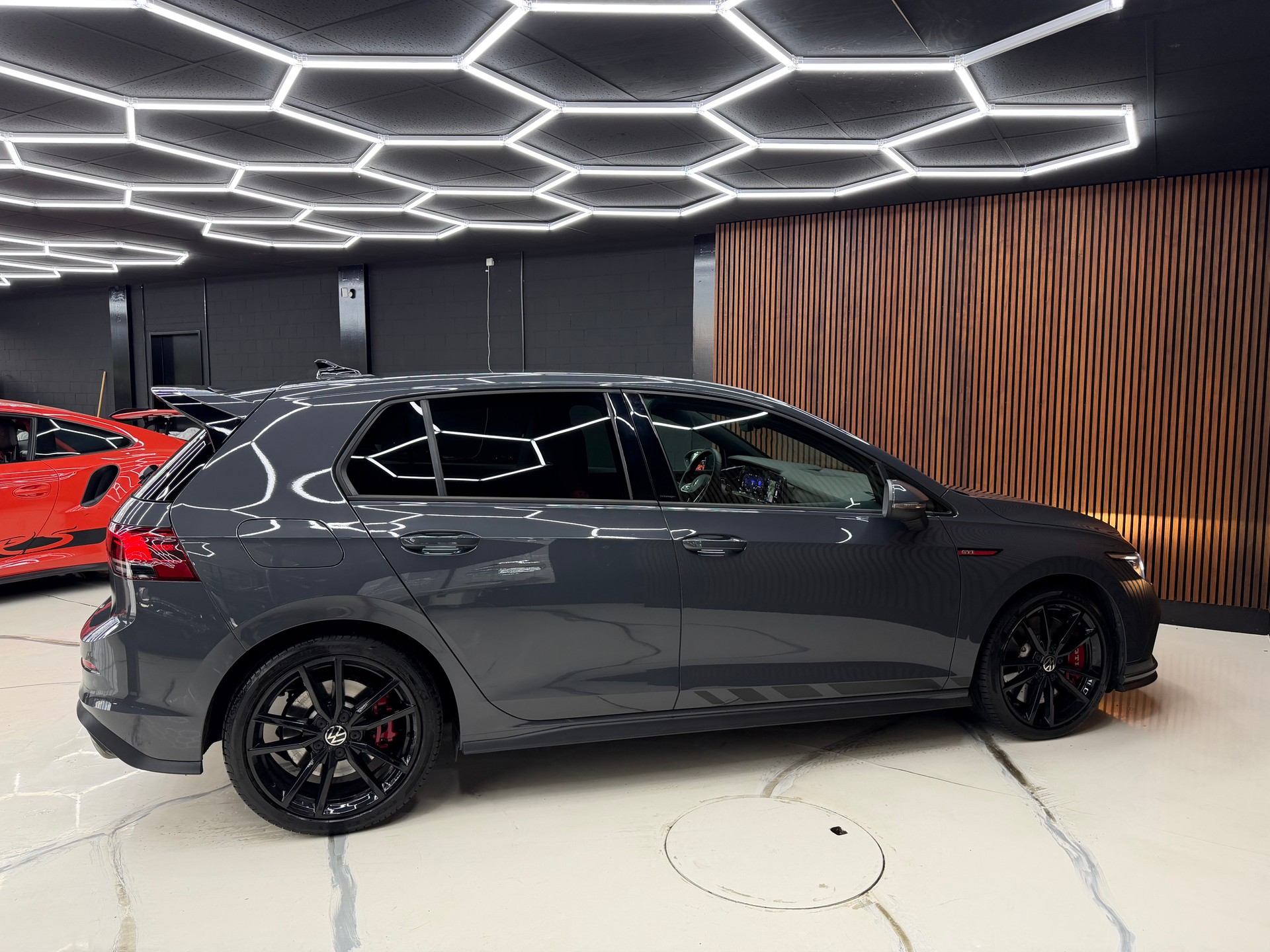 VW Golf GTI Clubsport-image-9