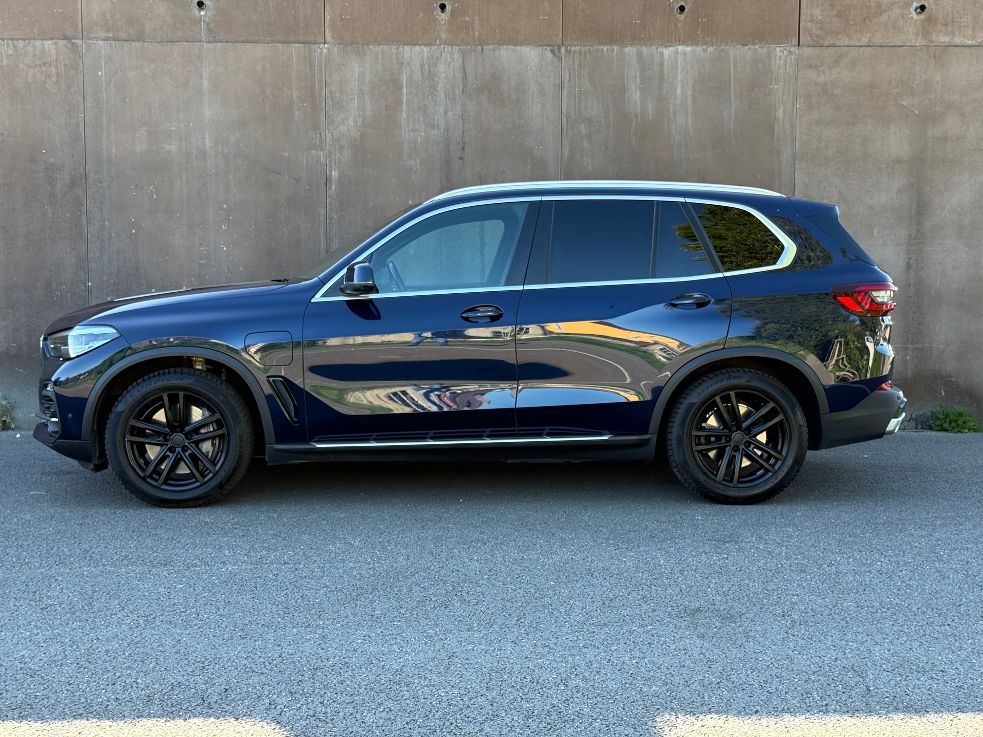 BMW X5 xDrive45e Steptronic-showroom-element-1