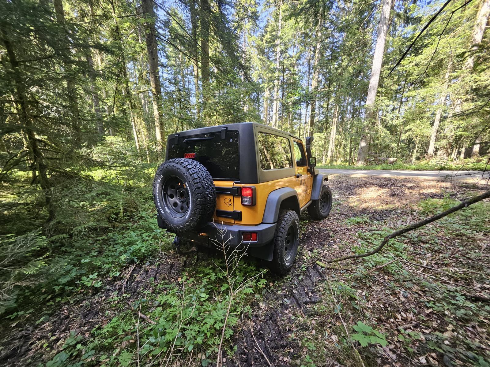JEEP Wrangler 2.8 CRD Sport Automatic softtop-image-6