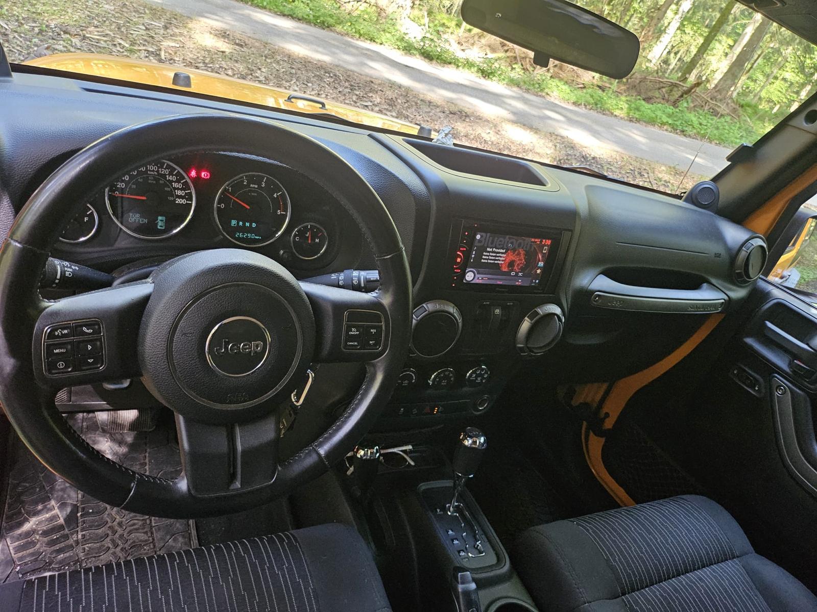 JEEP Wrangler 2.8 CRD Sport Automatic softtop-image-8