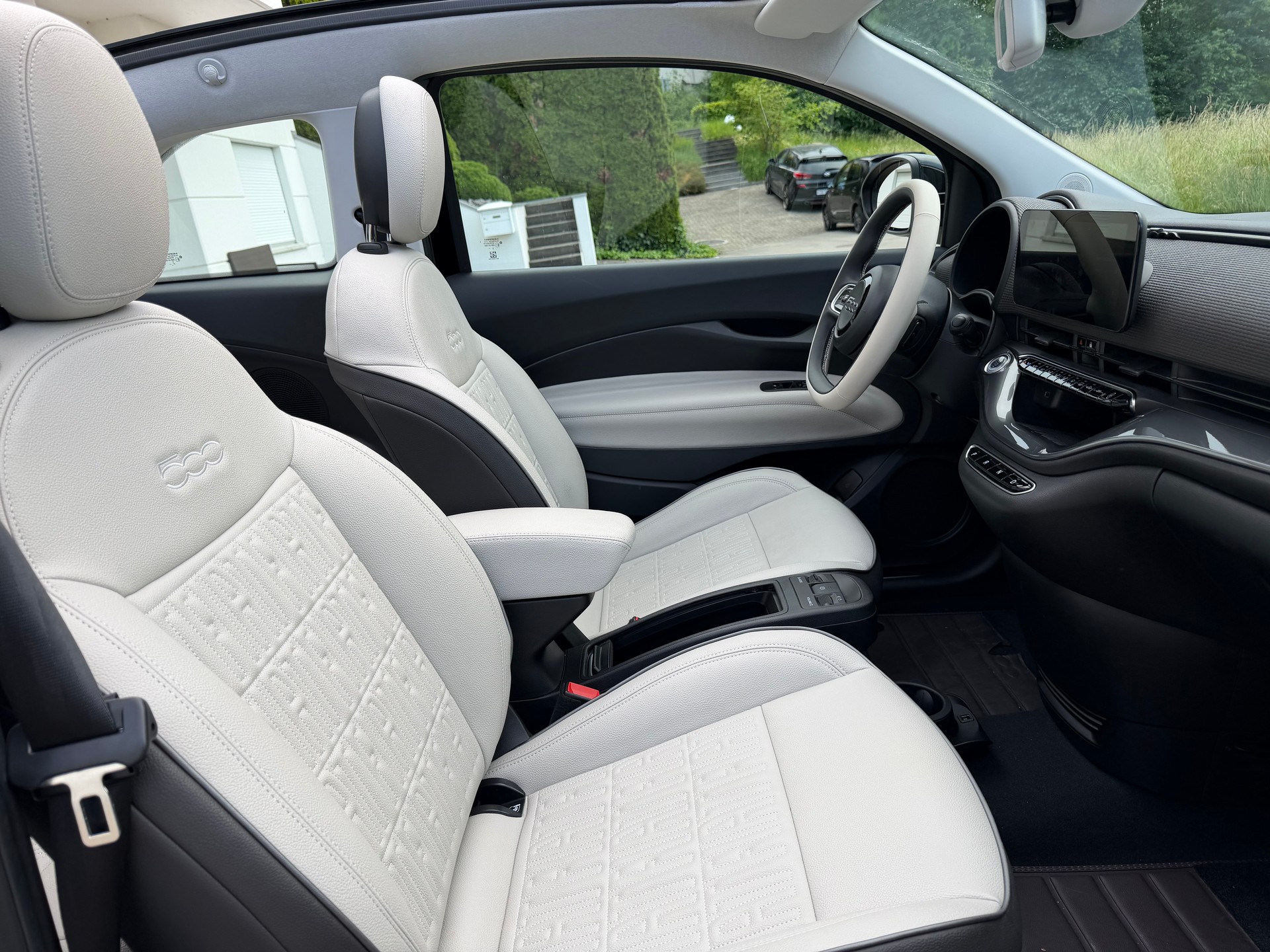 FIAT 500 C electric 87 kW La Prima By Bocelli-image-10