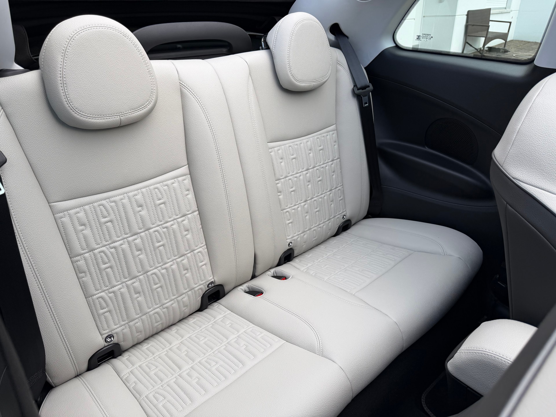 FIAT 500 C electric 87 kW La Prima By Bocelli-image-11