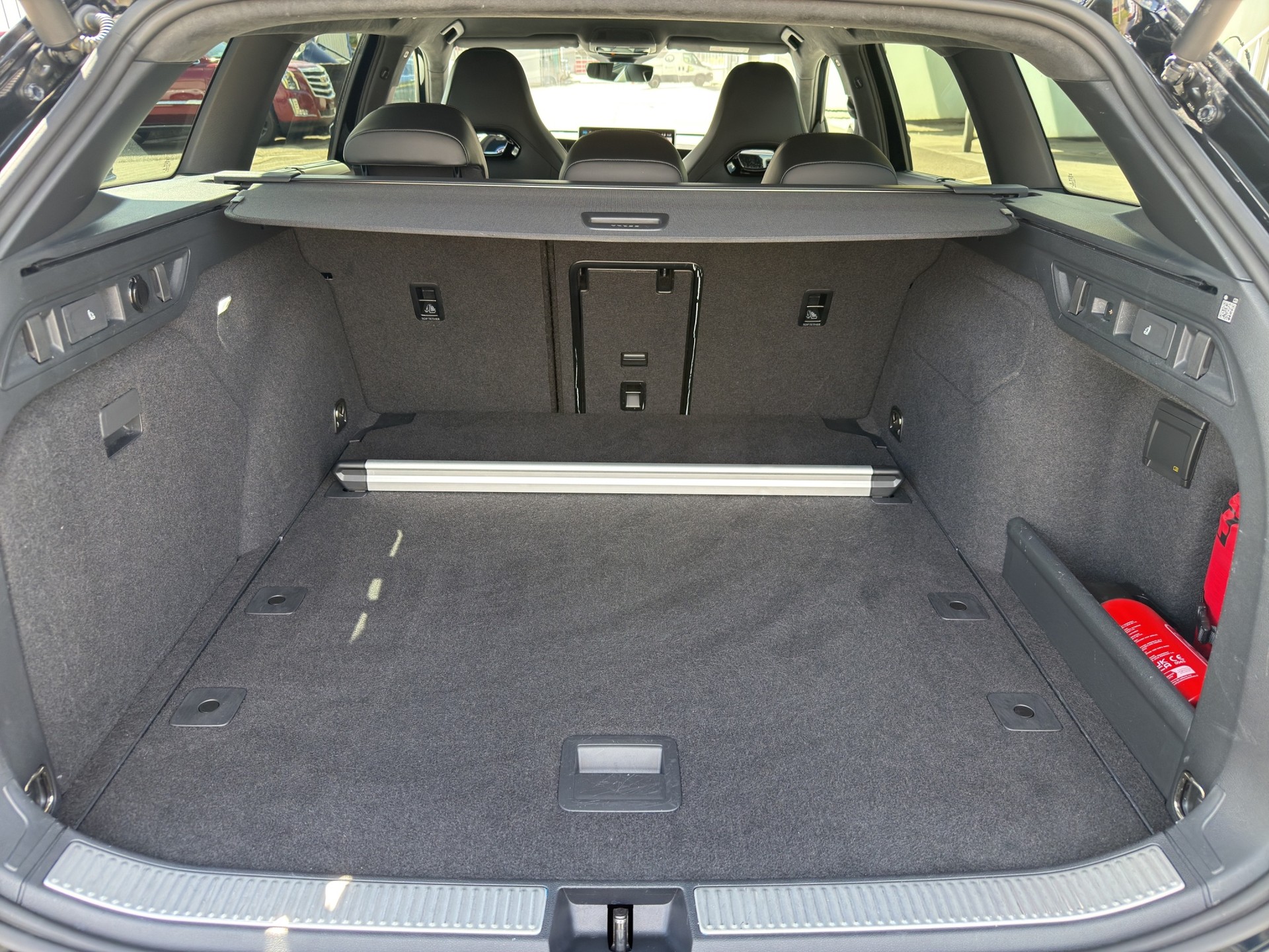 VW Passat Variant 2.0 TDI evo R-Line 4 Motion DSG-image-11