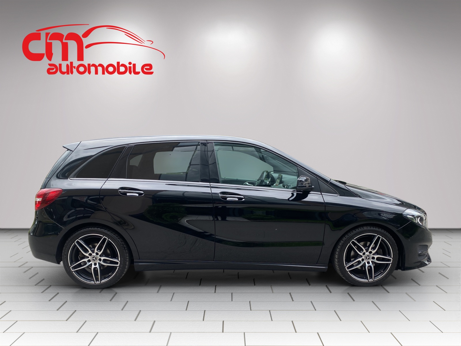 MERCEDES-BENZ B 200 Style Night-Paket 7G-DCT Vollaustattung-image-4