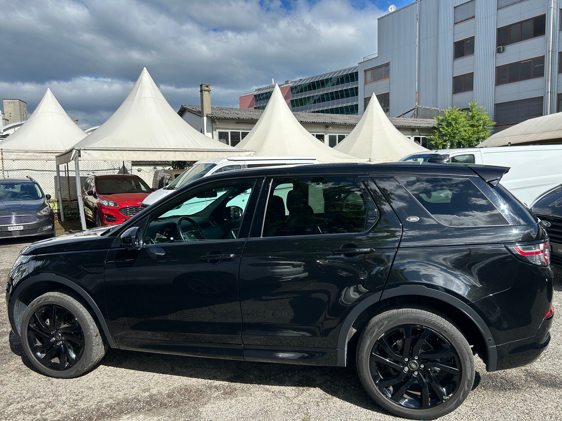 LAND ROVER Discovery Sport 2.0 TD4 HSE Luxury-image-3