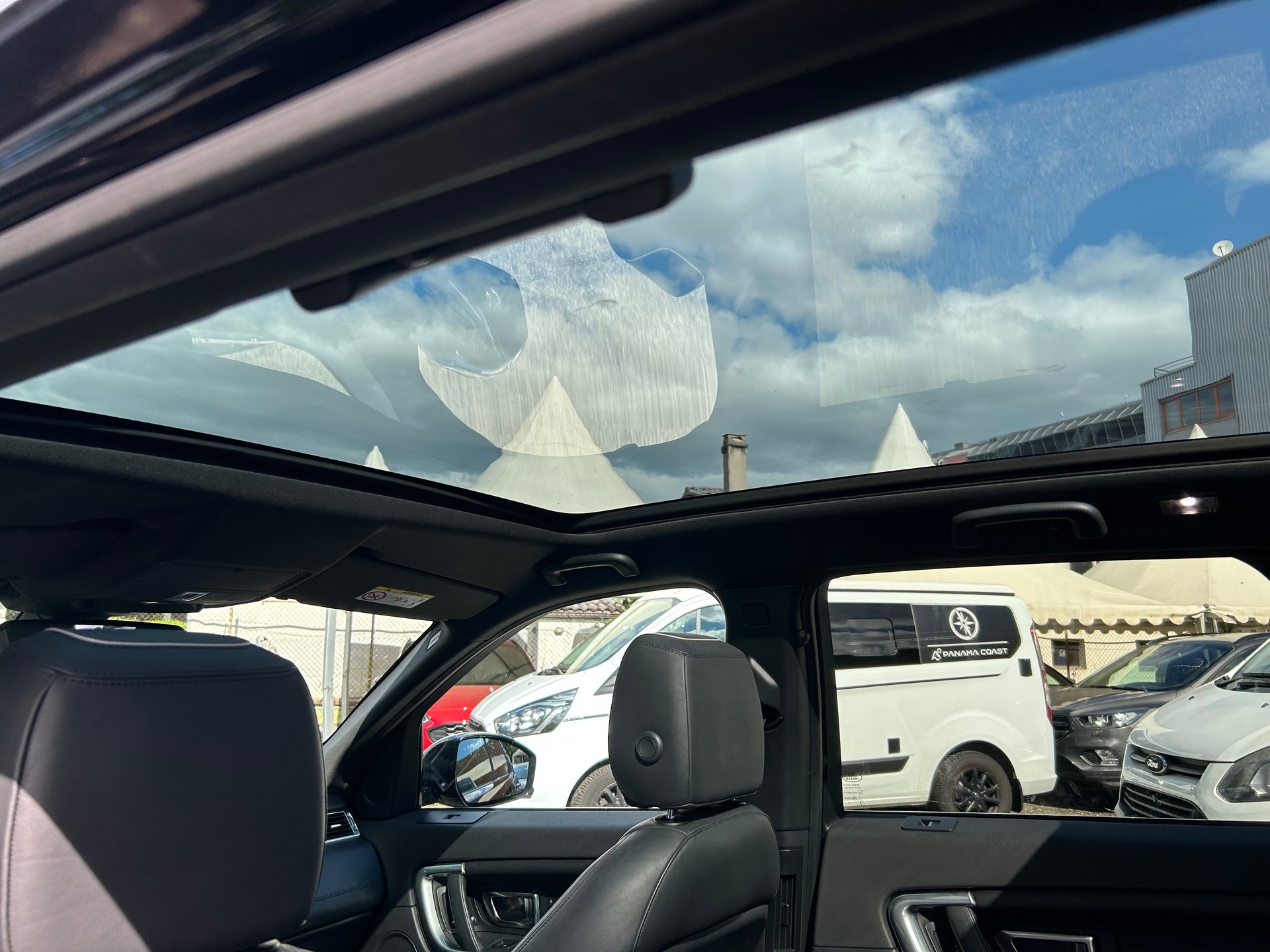 LAND ROVER Discovery Sport 2.0 TD4 HSE Luxury-image-11