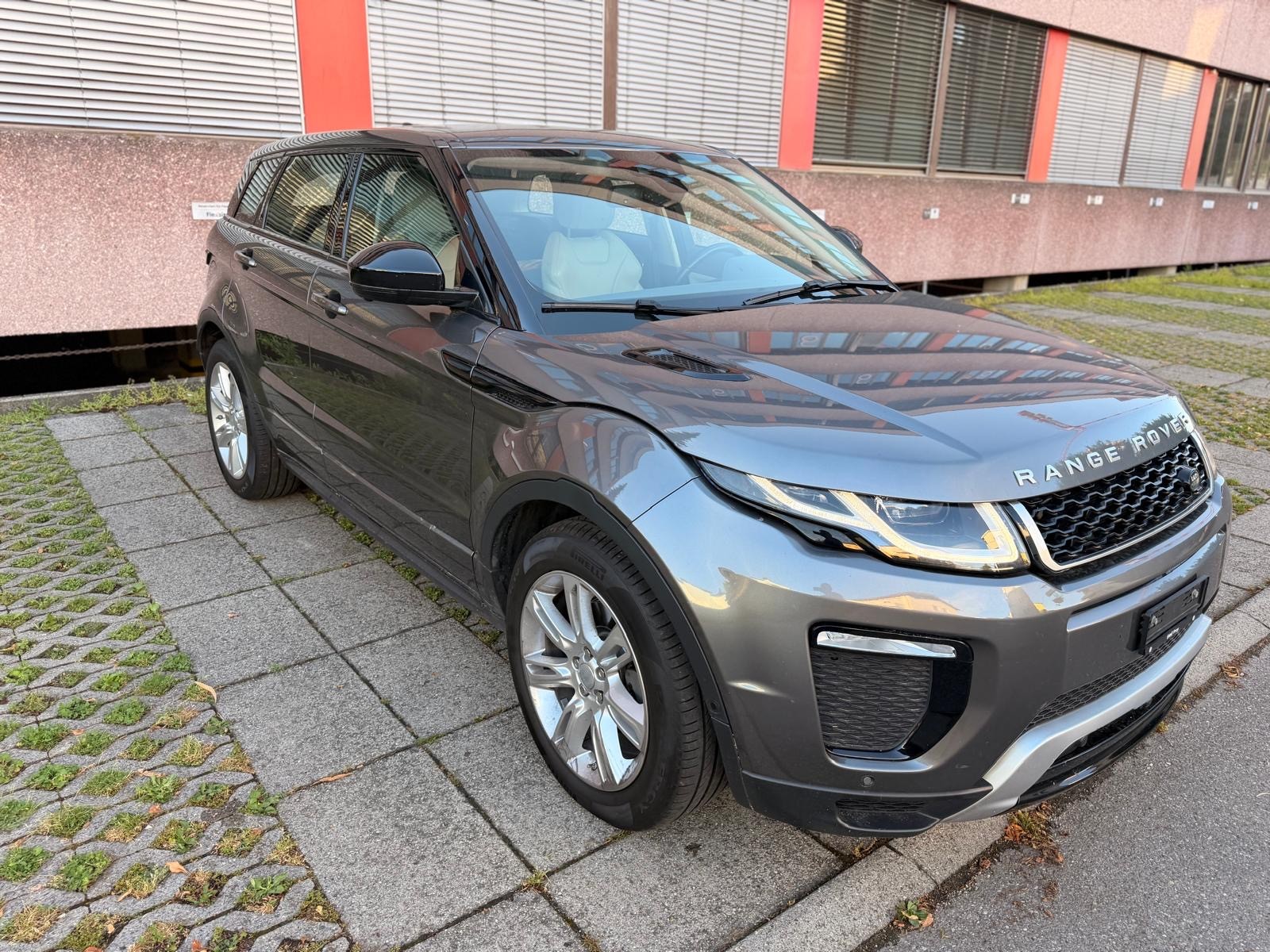 LAND ROVER Range Rover Evoque 2.0 TD4 HSE Dynamic