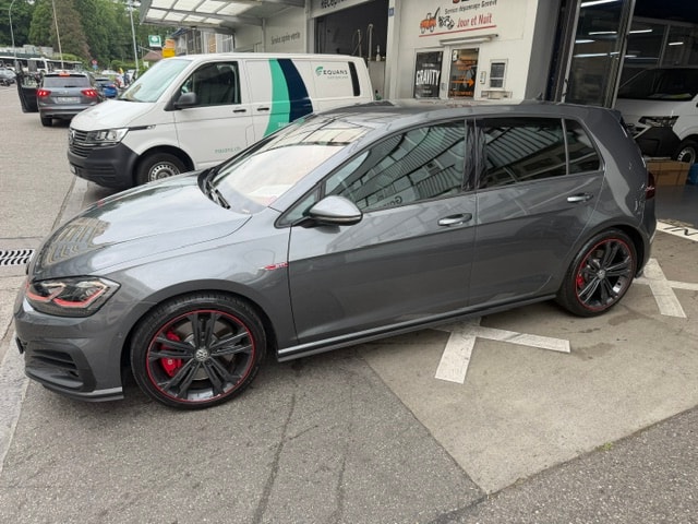 VW Golf 2.0 TSI GTI Performance DSG-image-5