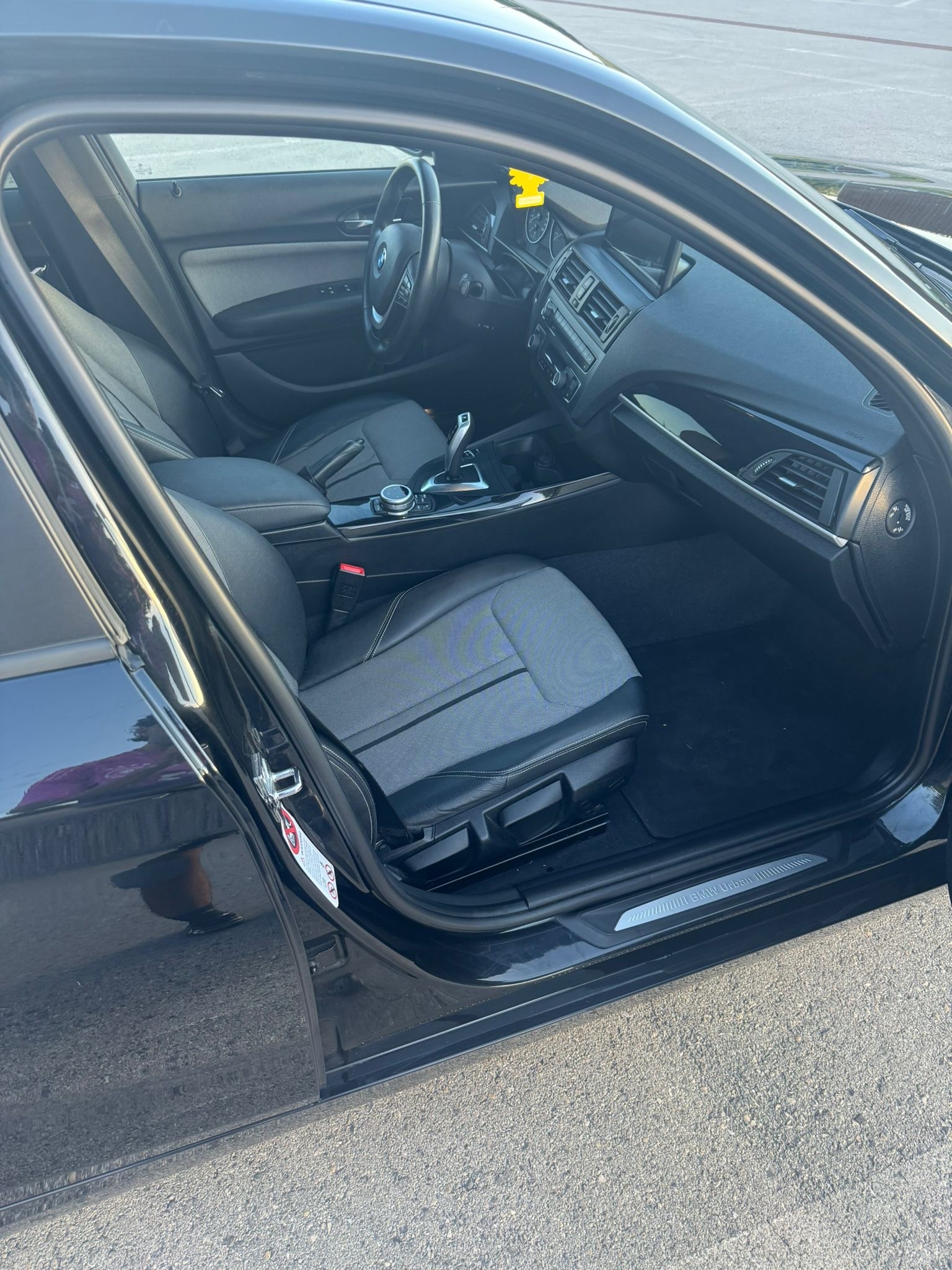 BMW 118i Urban Line Steptronic-image-8