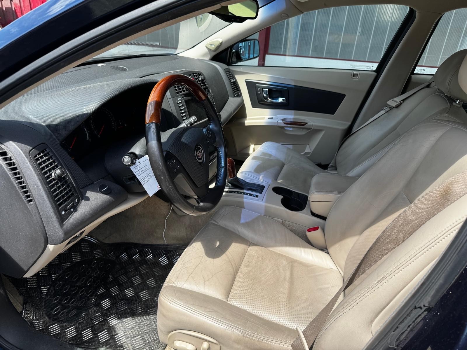 CADILLAC CTS Sedan 3.2 Elegance-showroom-element-2