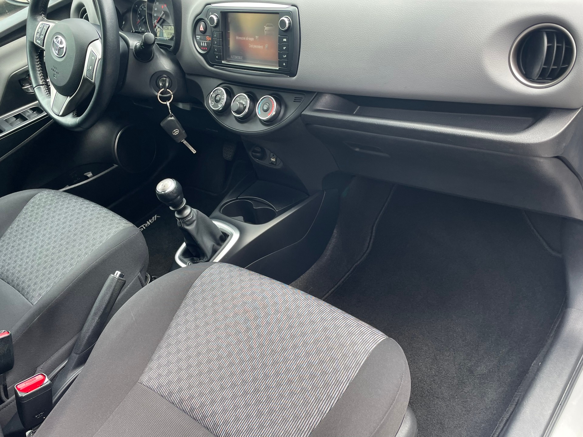 TOYOTA Yaris 1.33 Trend-image-10