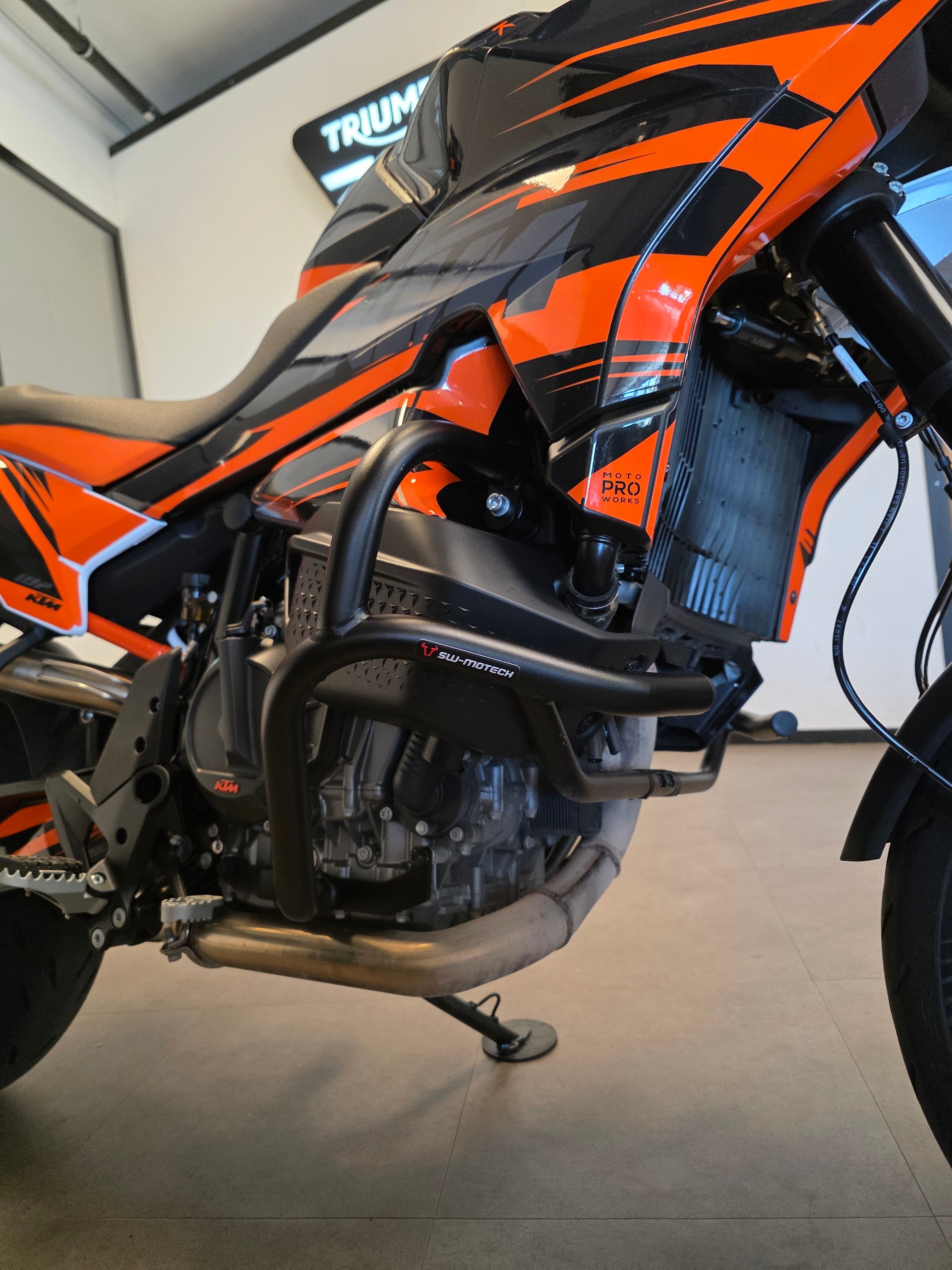 KTM 890 SMT-image-6