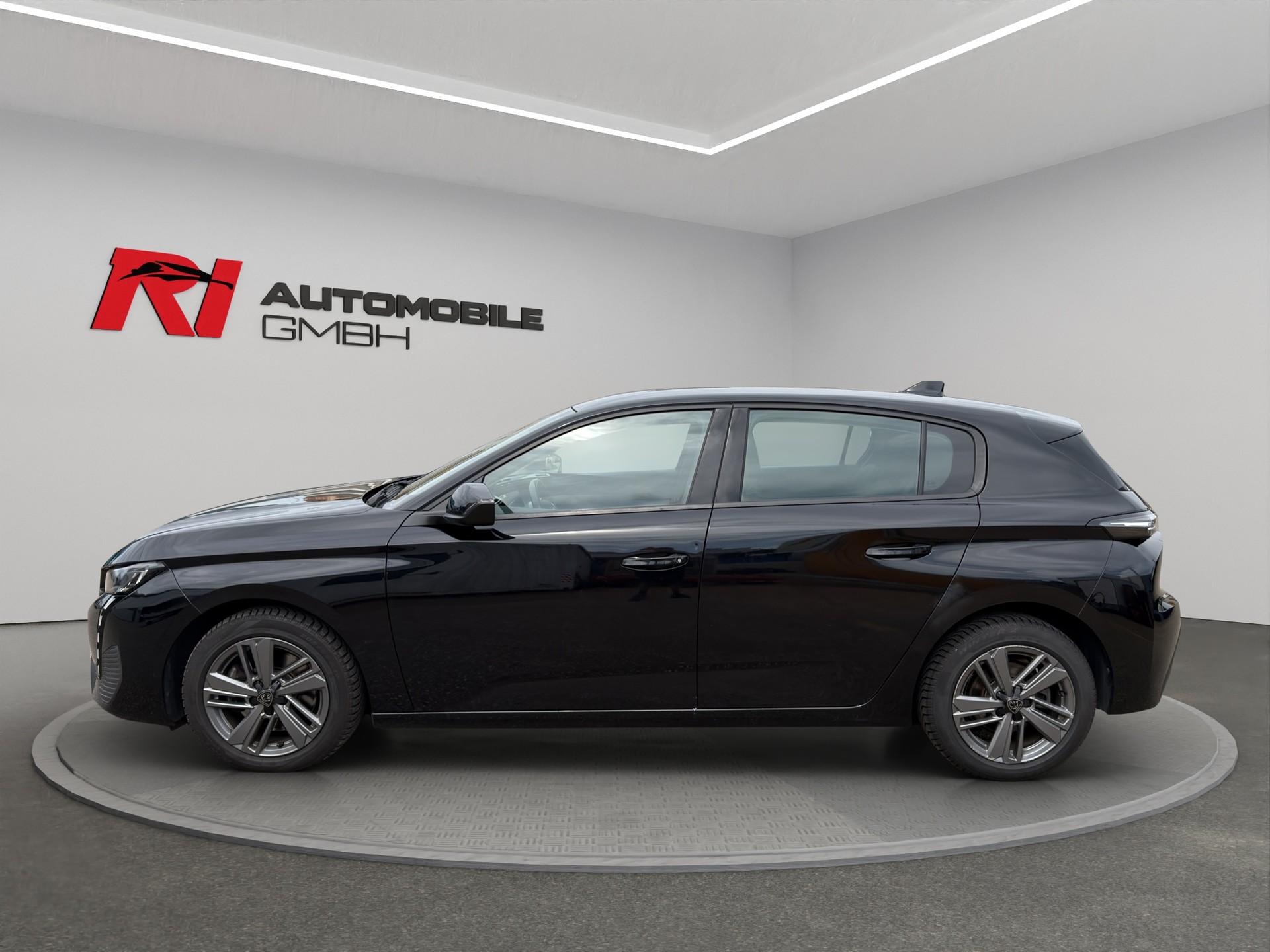 PEUGEOT 308 1.5 BlueHDI Active Pack EAT8-showroom-element-3