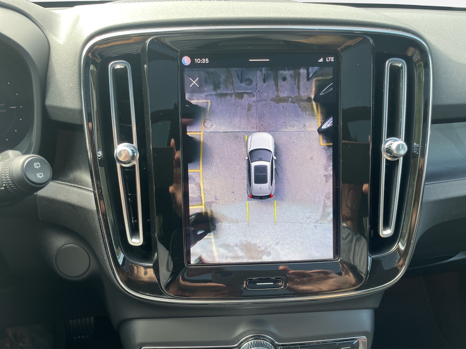 VOLVO XC40 P8 Twin Ultimate AWD-image-12