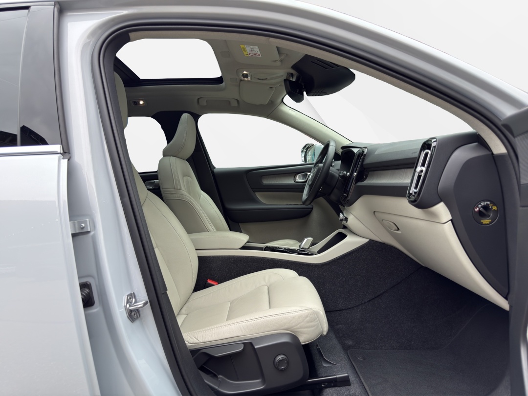 VOLVO XC40 T5 TwE Inscription DCT-image-11