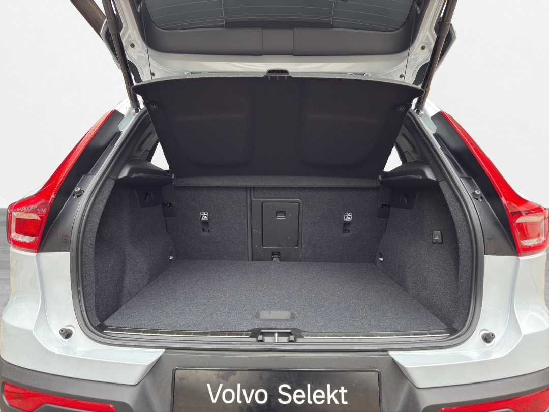 VOLVO XC40 T5 TwE Inscription DCT-image-12