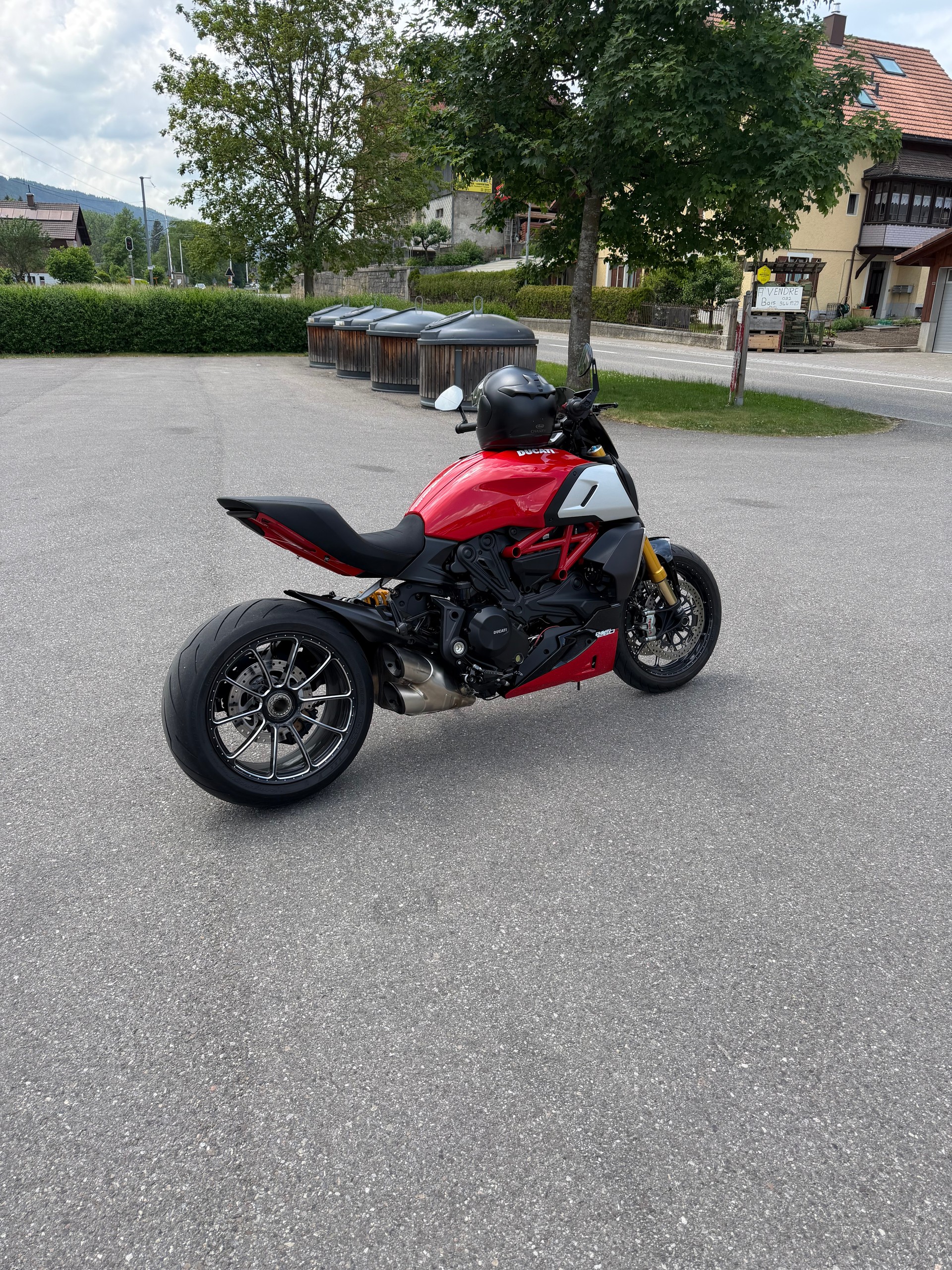 DUCATI Diavel 1260 S-image-2