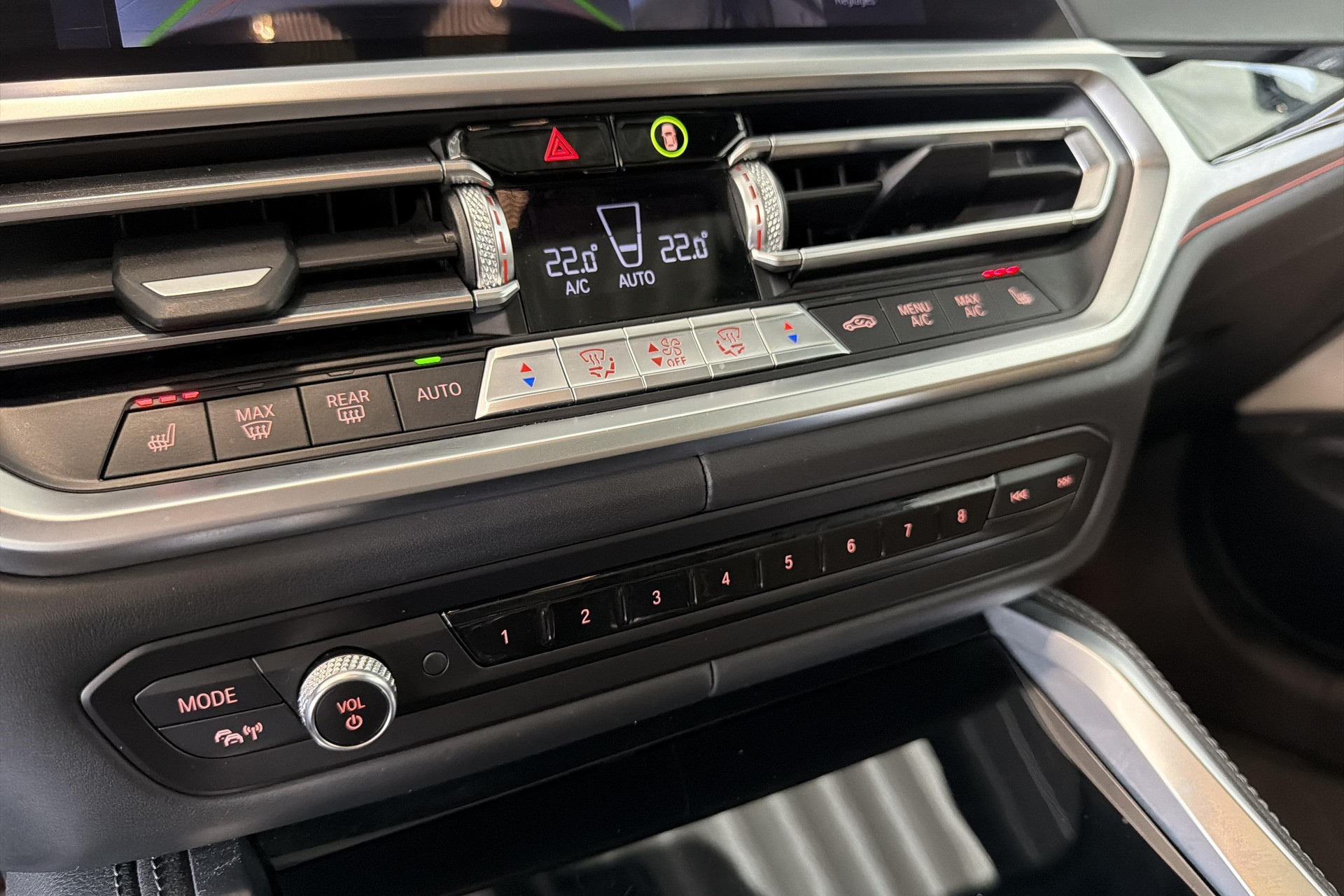 BMW M440i xDrive 48V Coupé Steptronic-image-12