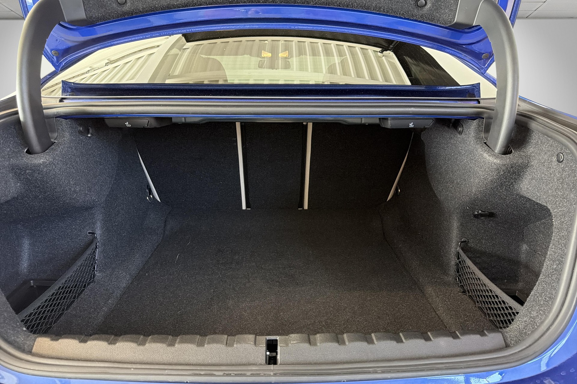 BMW M440i xDrive 48V Coupé Steptronic-image-19